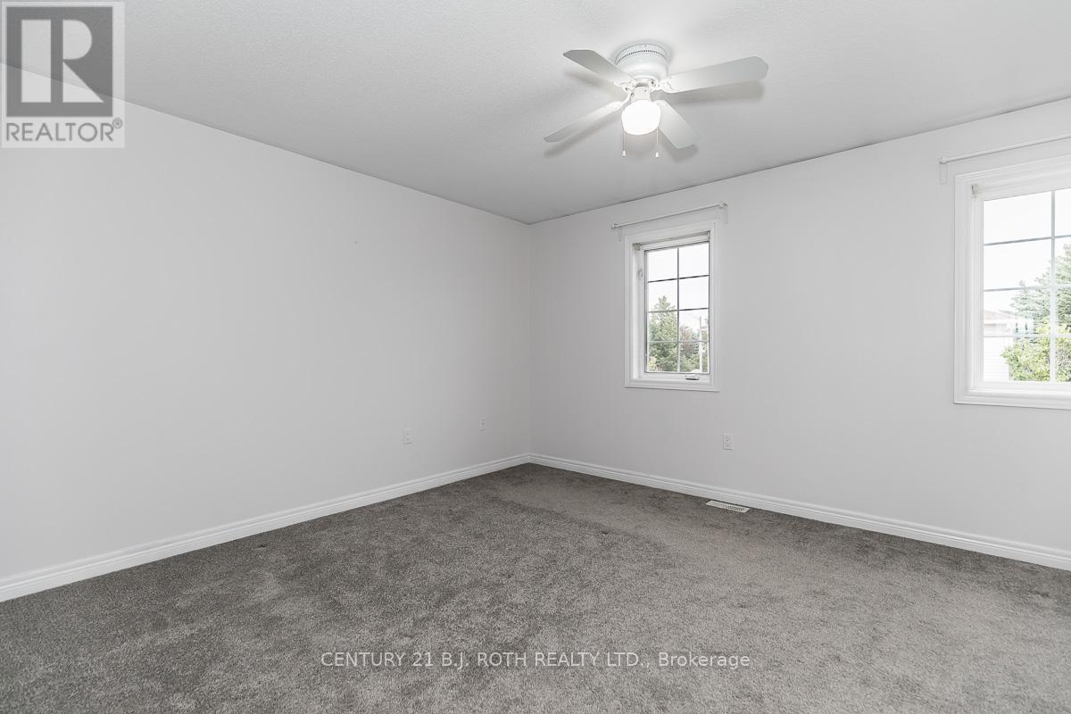 18 - 430 Mapleview Drive E, Barrie, ON - Indoor Photo Showing Other Room