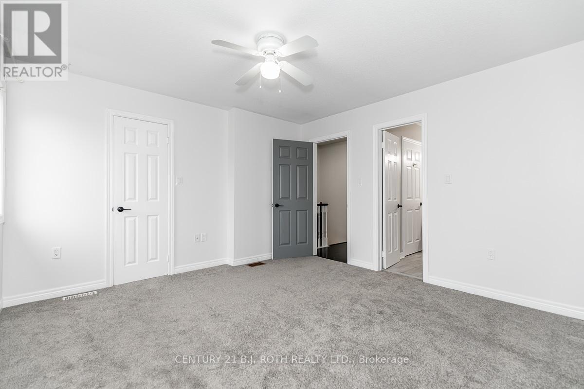 18 - 430 Mapleview Drive E, Barrie, ON - Indoor
