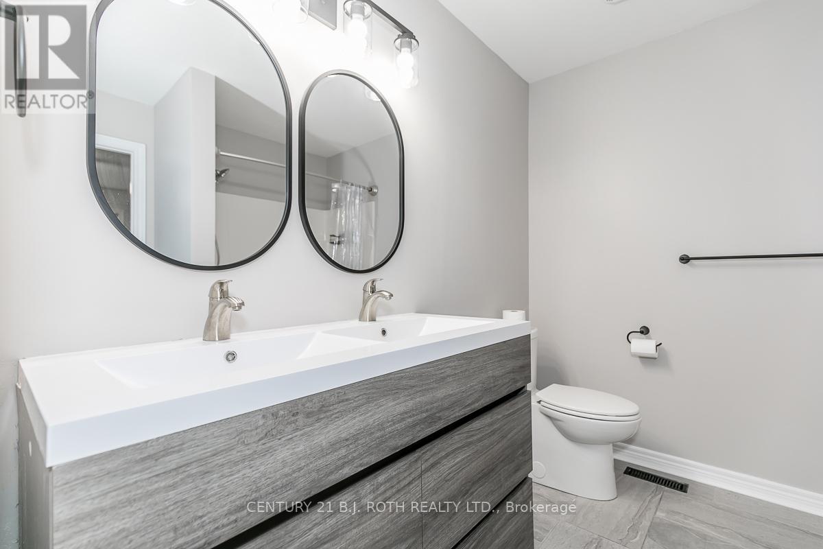 18 - 430 Mapleview Drive E, Barrie, ON - Indoor Photo Showing Bathroom