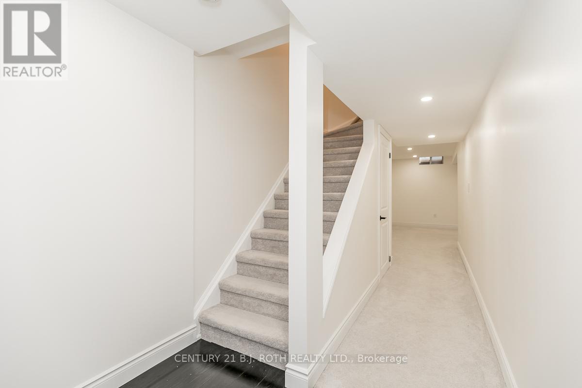 18 - 430 Mapleview Drive E, Barrie, ON - Indoor Photo Showing Other Room