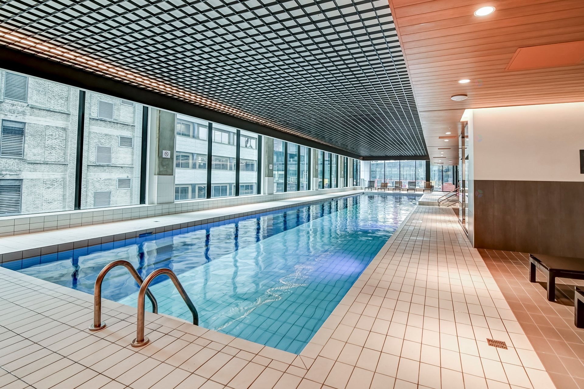 Pool - 4714-1210 Rue Jeanne-Mance, Montréal (Ville-Marie), QC - Indoor Photo Showing Other Room With In Ground Pool