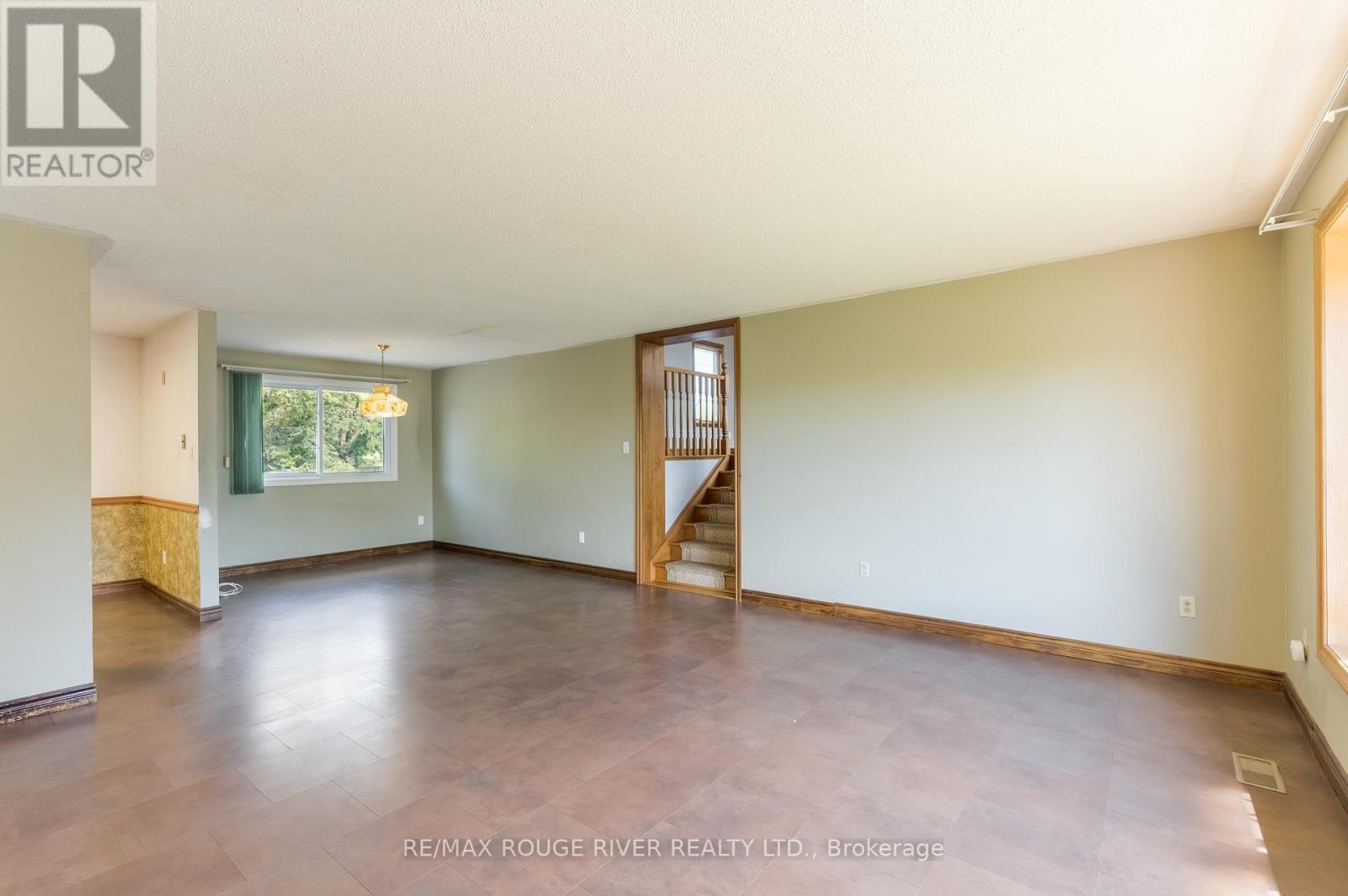 264 Clonakilty Line, Selwyn, ON