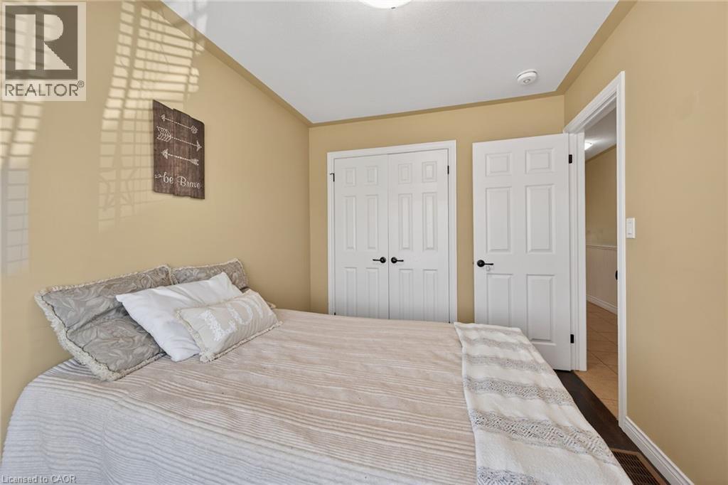 10 Emily Street, Hagersville, ON - Indoor Photo Showing Bedroom