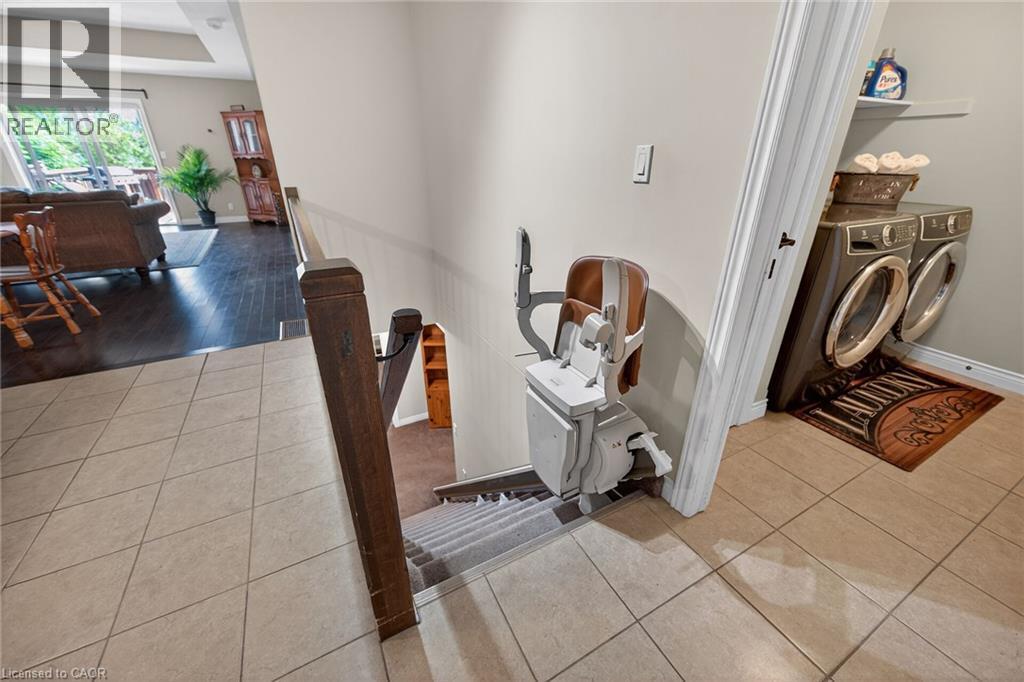 10 Emily Street, Hagersville, ON - Indoor Photo Showing Other Room