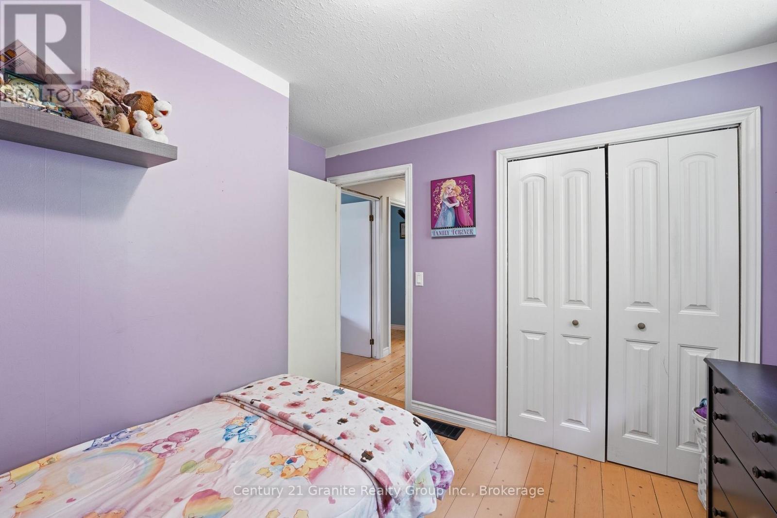 1937 Mumford Road, Highlands East (Cardiff Ward), ON - Indoor Photo Showing Bedroom