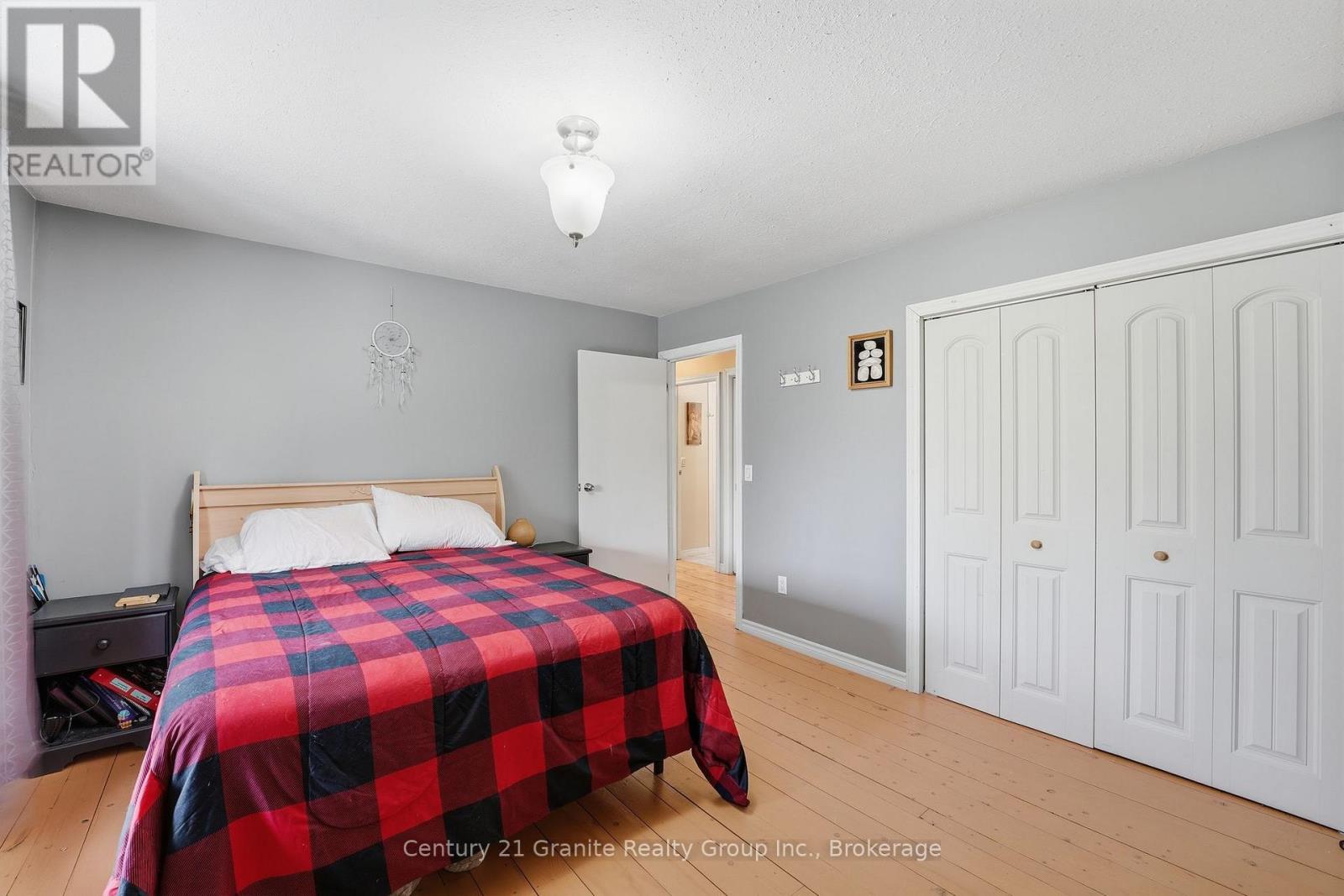 1937 Mumford Road, Highlands East (Cardiff Ward), ON - Indoor Photo Showing Bedroom