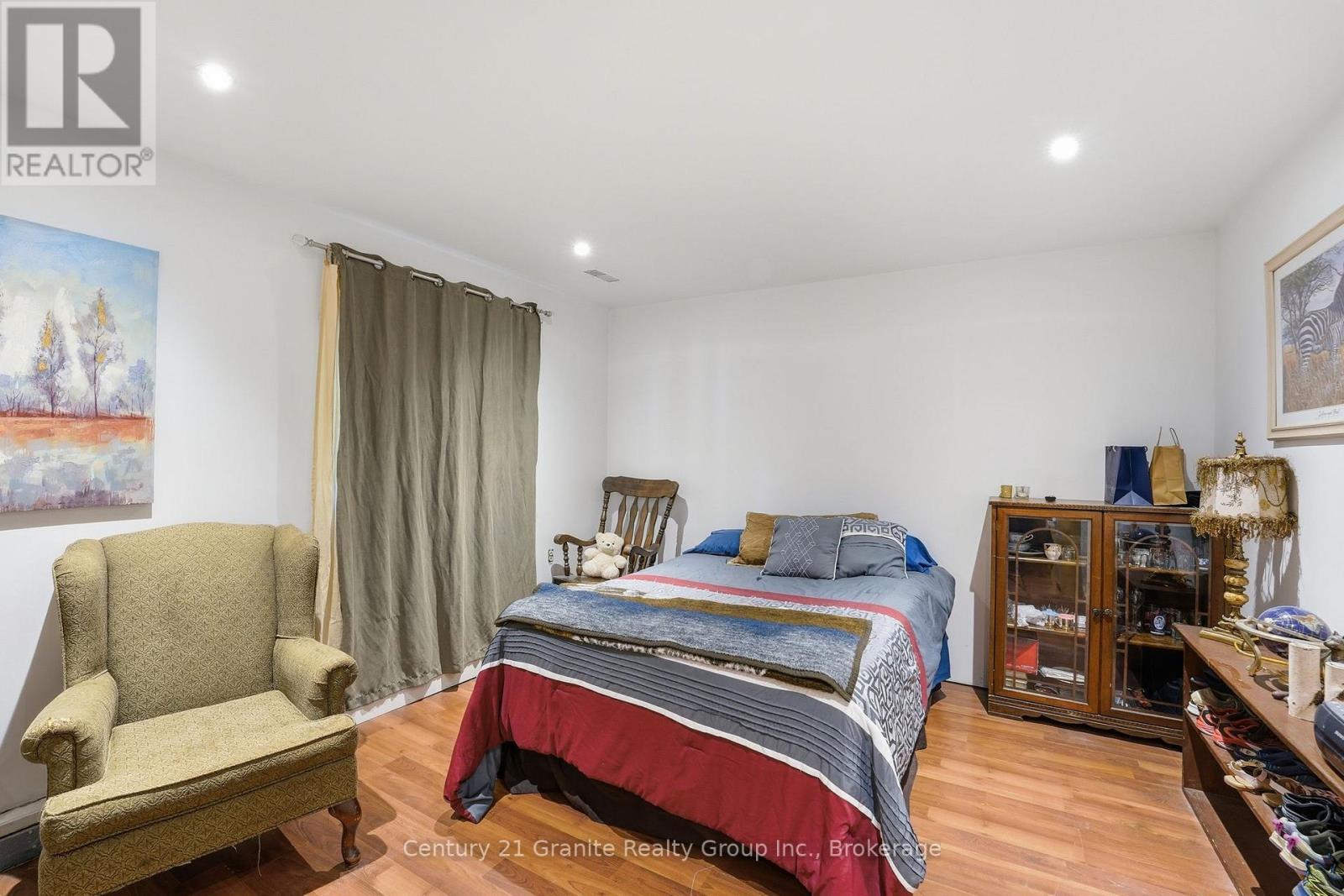 1937 Mumford Road, Highlands East (Cardiff Ward), ON - Indoor Photo Showing Bedroom