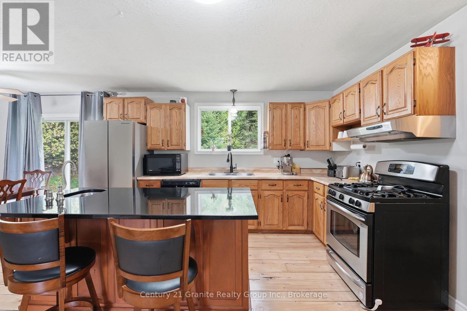 1937 Mumford Road, Highlands East (Cardiff Ward), ON - Indoor Photo Showing Kitchen