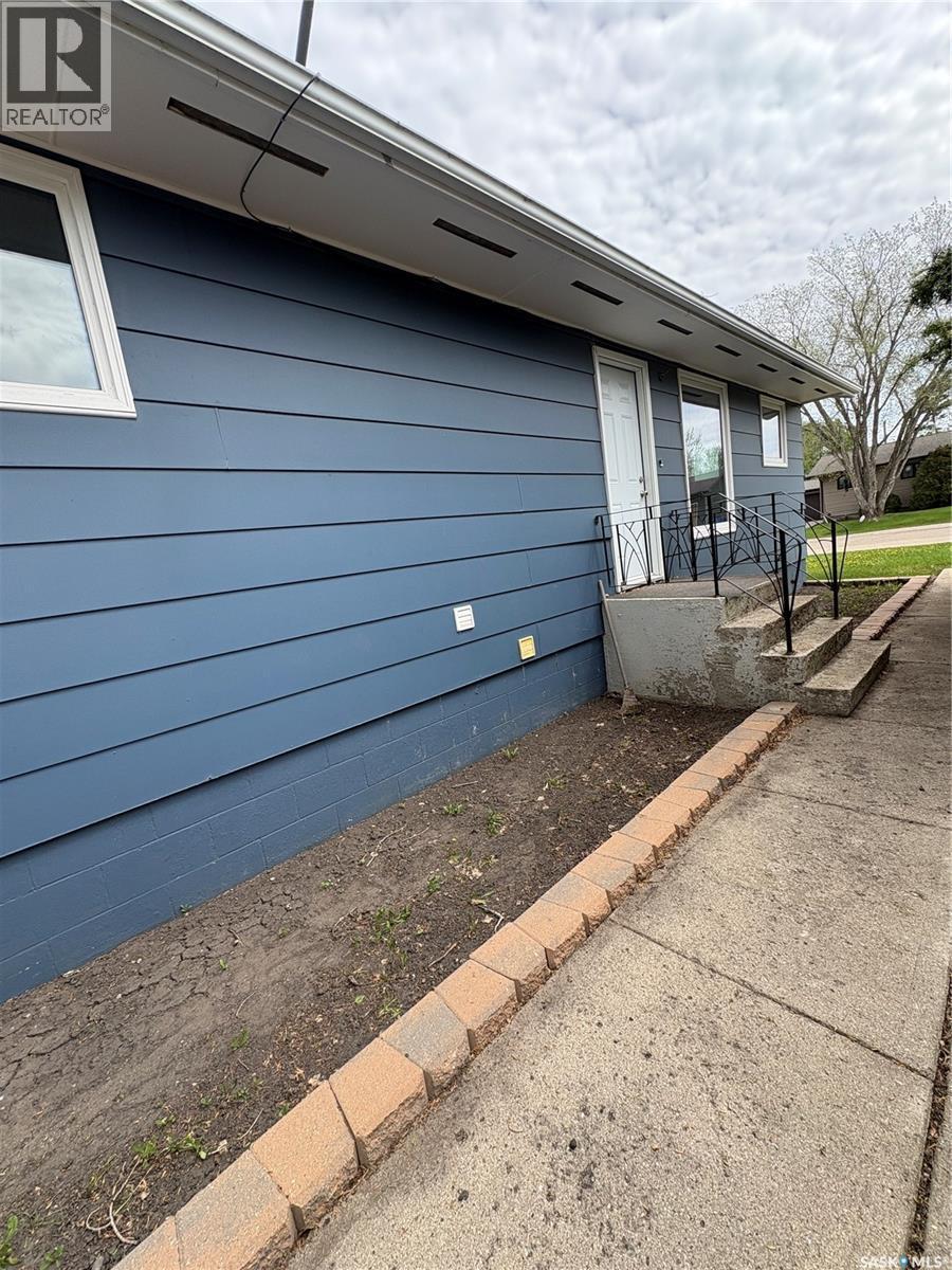 660 Alberta Avenue, Foam Lake, SK - Outdoor