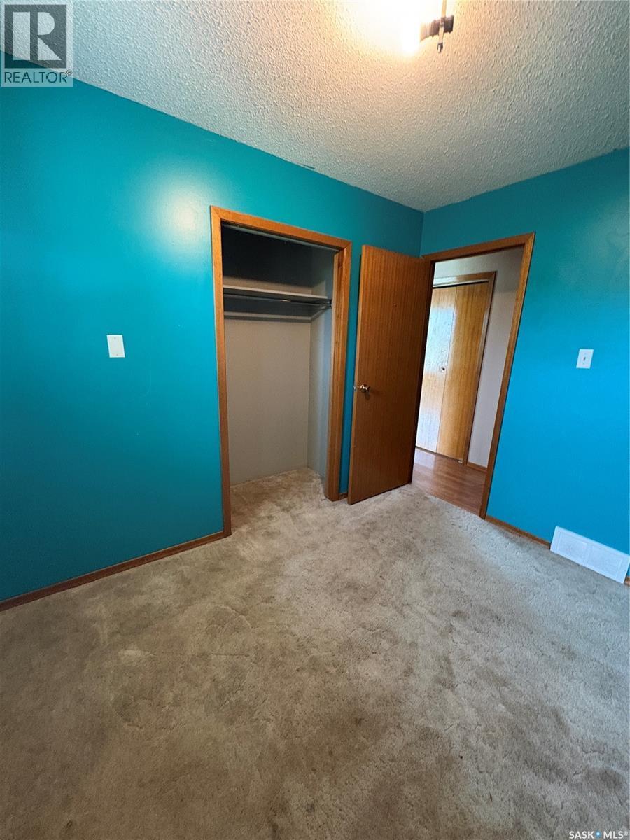 660 Alberta Avenue, Foam Lake, SK - Indoor