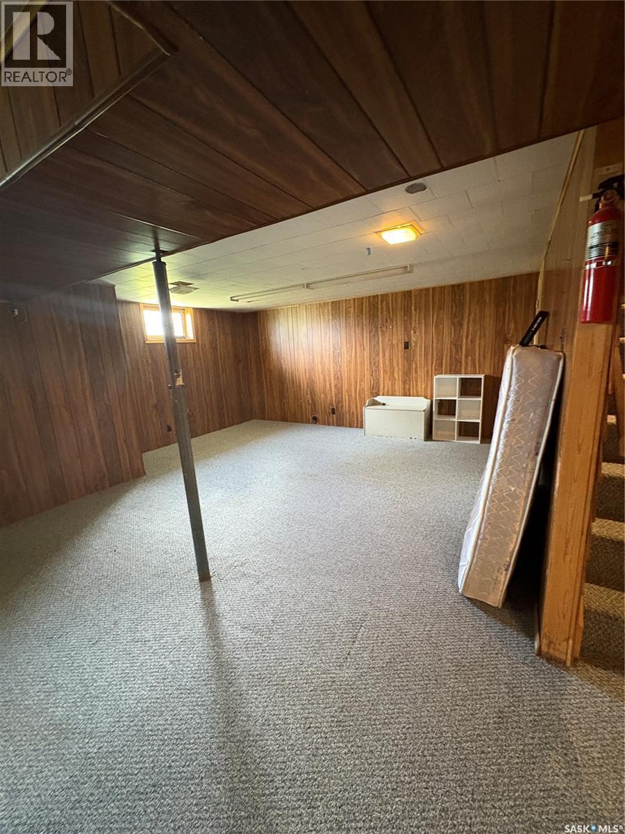 660 Alberta Avenue, Foam Lake, SK - Indoor