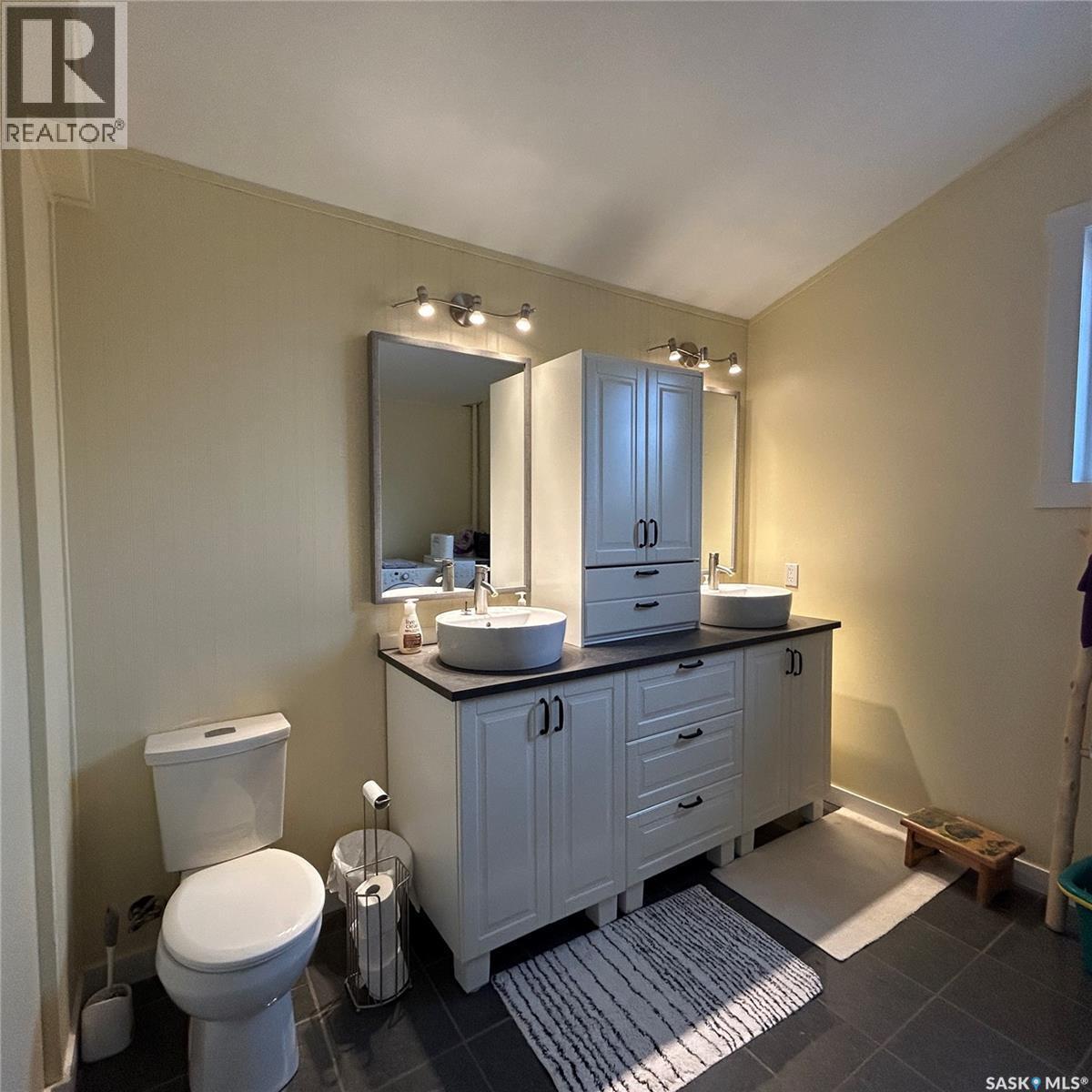 20 Nipew Place, Candle Lake, SK - Indoor Photo Showing Bathroom