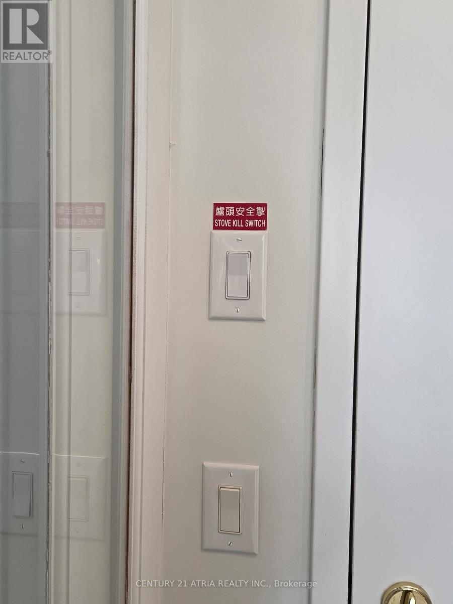 221 - 2020 Mcnicoll Avenue, Toronto, ON - Indoor Photo Showing Bathroom