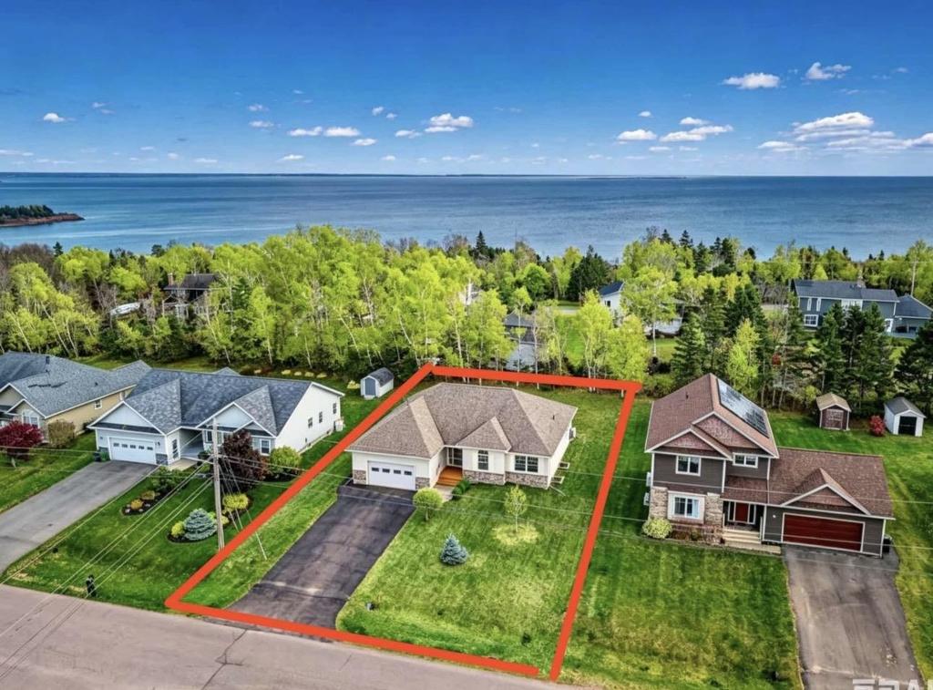 65 Southampton Drive, Stratford, PE
