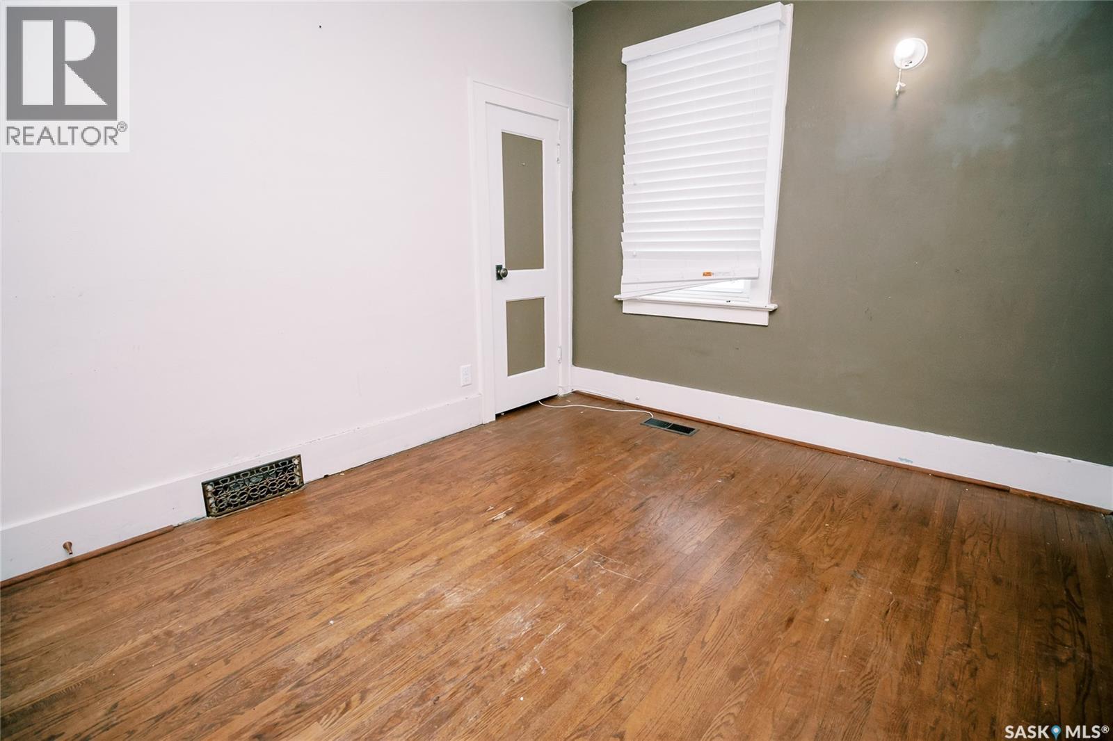 105 28Th Street, Saskatoon, SK - Indoor Photo Showing Other Room