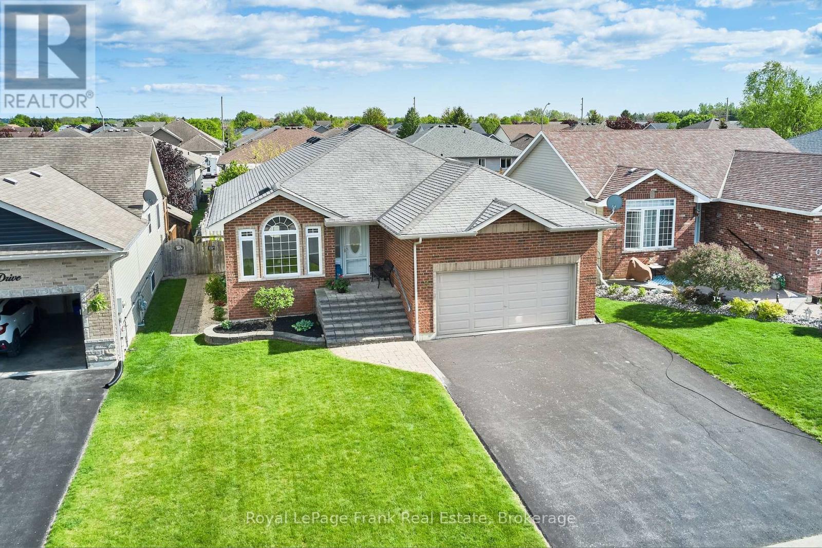 11 Fox Den Drive, Brighton, ON - Outdoor With Facade