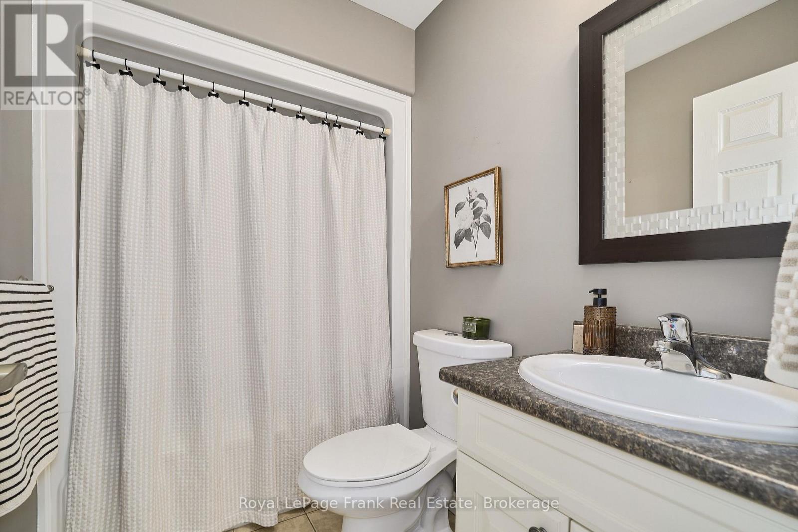 11 Fox Den Drive, Brighton, ON - Indoor Photo Showing Bathroom