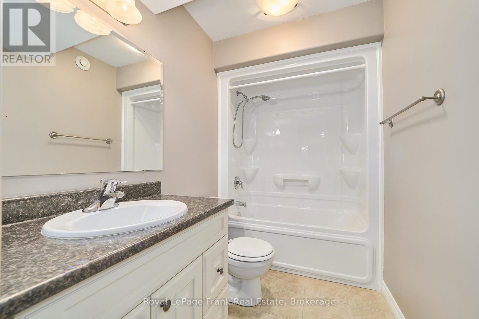 11 Fox Den Drive, Brighton, ON - Indoor Photo Showing Bathroom