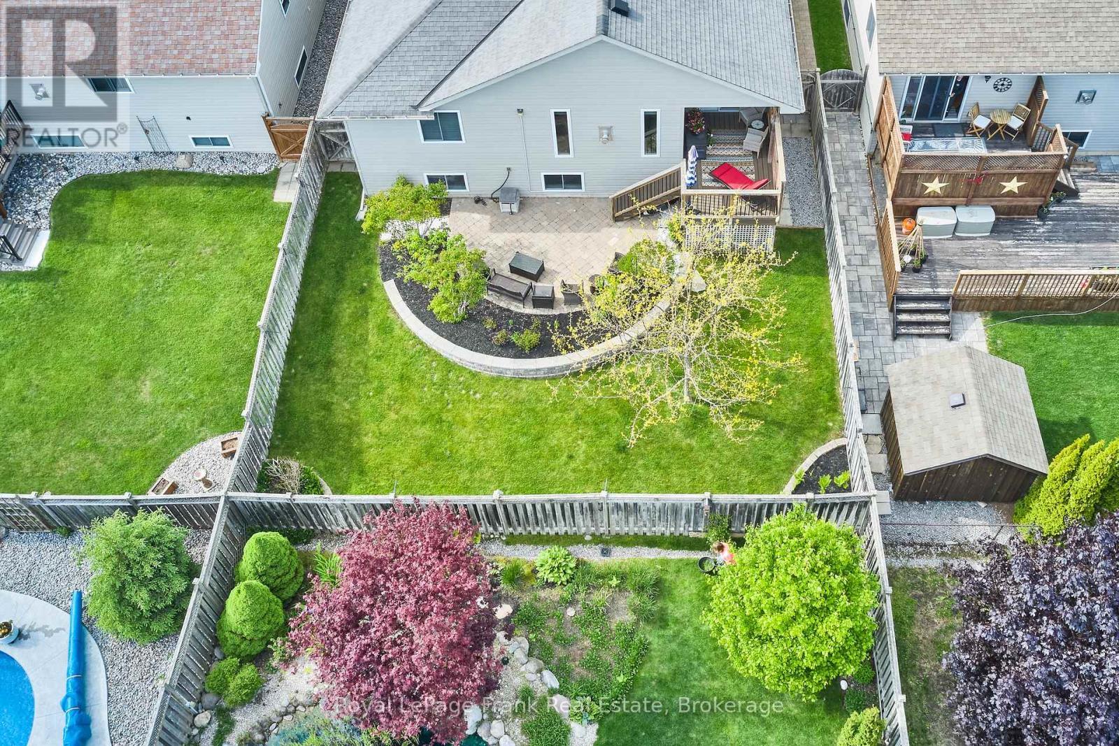 11 Fox Den Drive, Brighton, ON - Outdoor