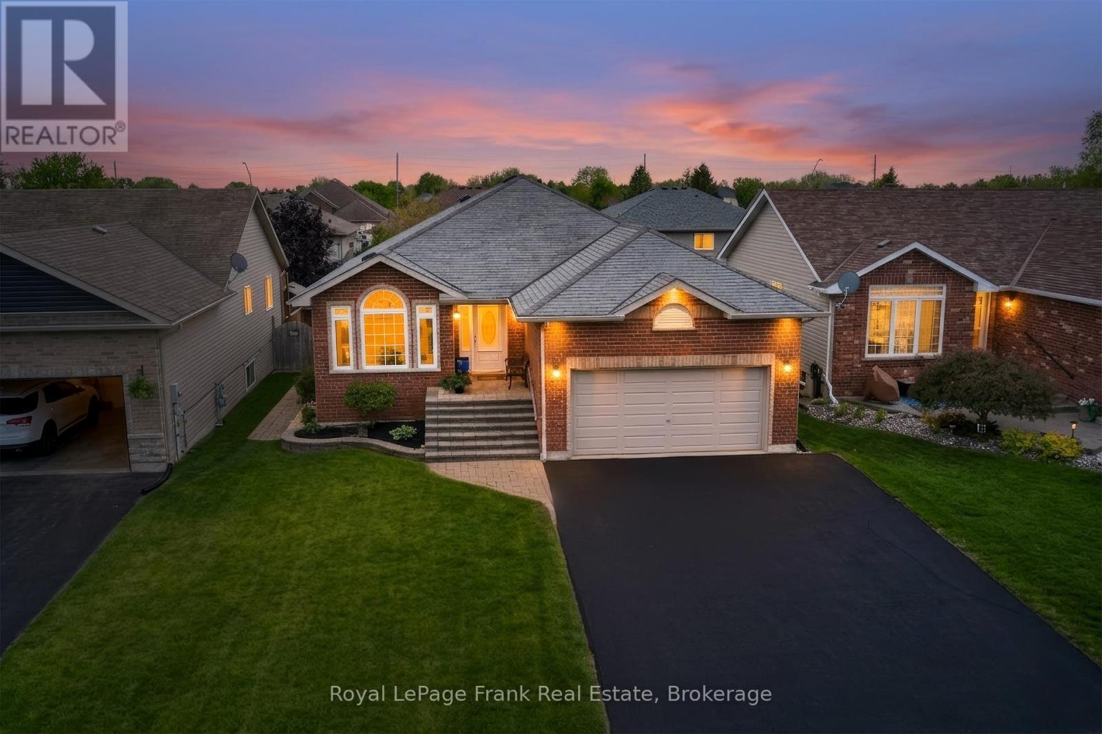 11 Fox Den Drive, Brighton, ON - Outdoor With Facade