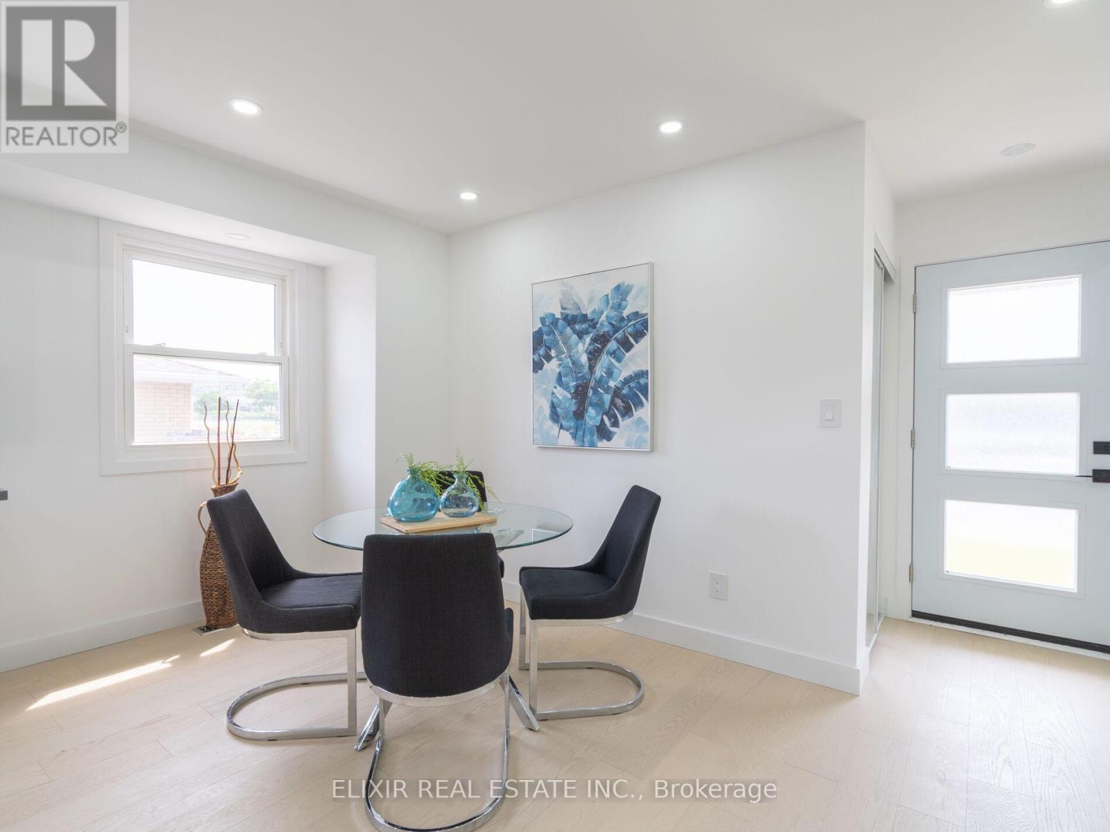 63 Champlain Avenue, Hamilton, ON - Indoor Photo Showing Other Room