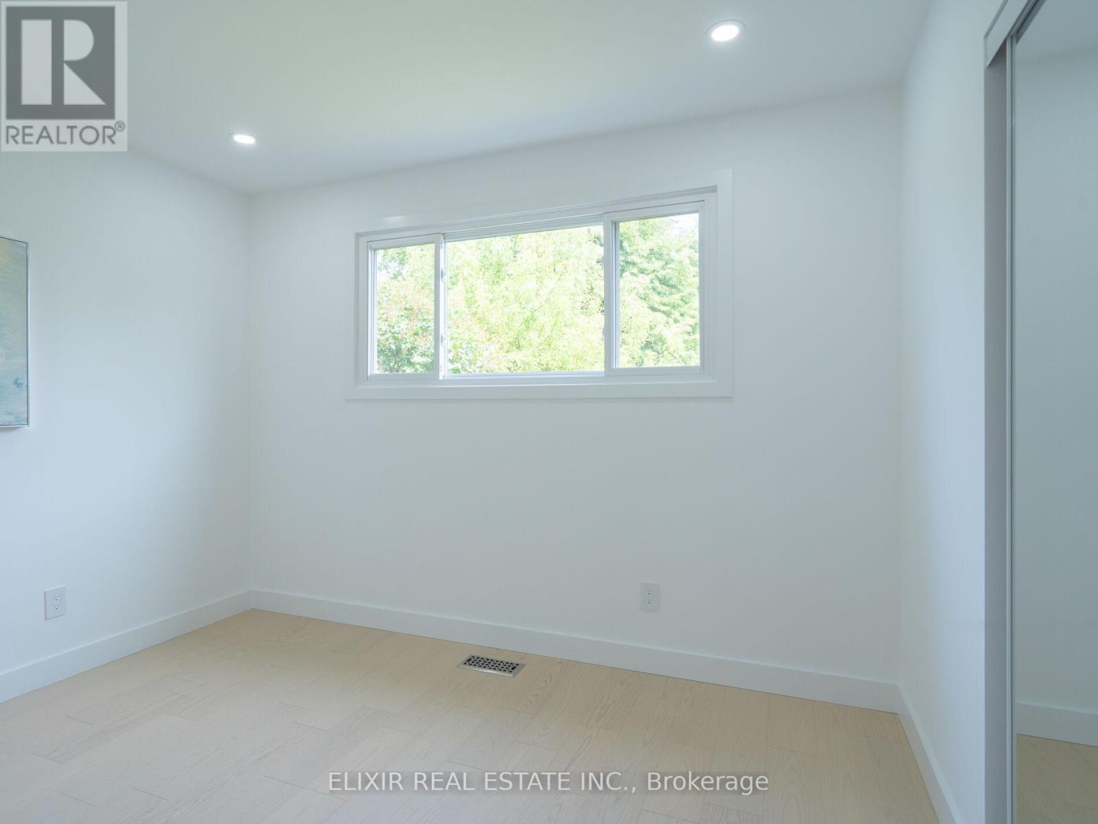 63 Champlain Avenue, Hamilton, ON - Indoor Photo Showing Other Room