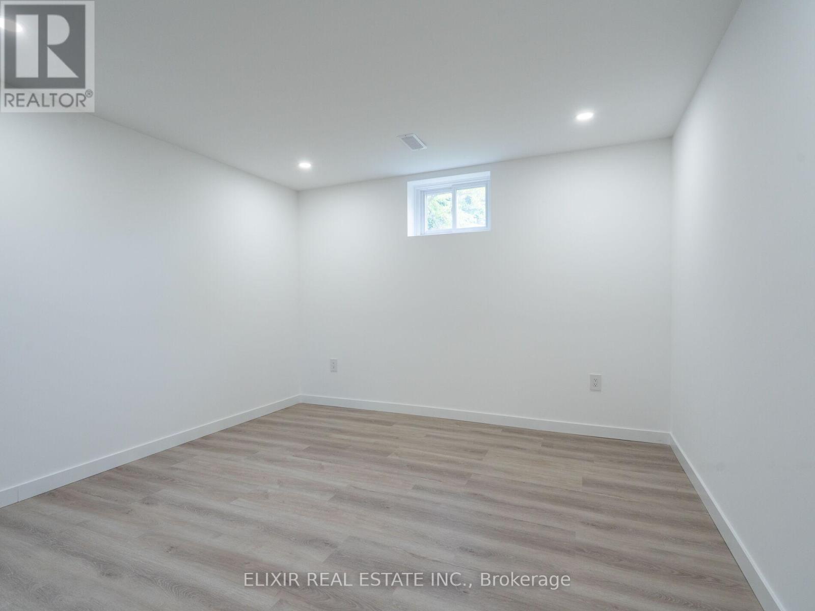 63 Champlain Avenue, Hamilton, ON - Indoor Photo Showing Other Room