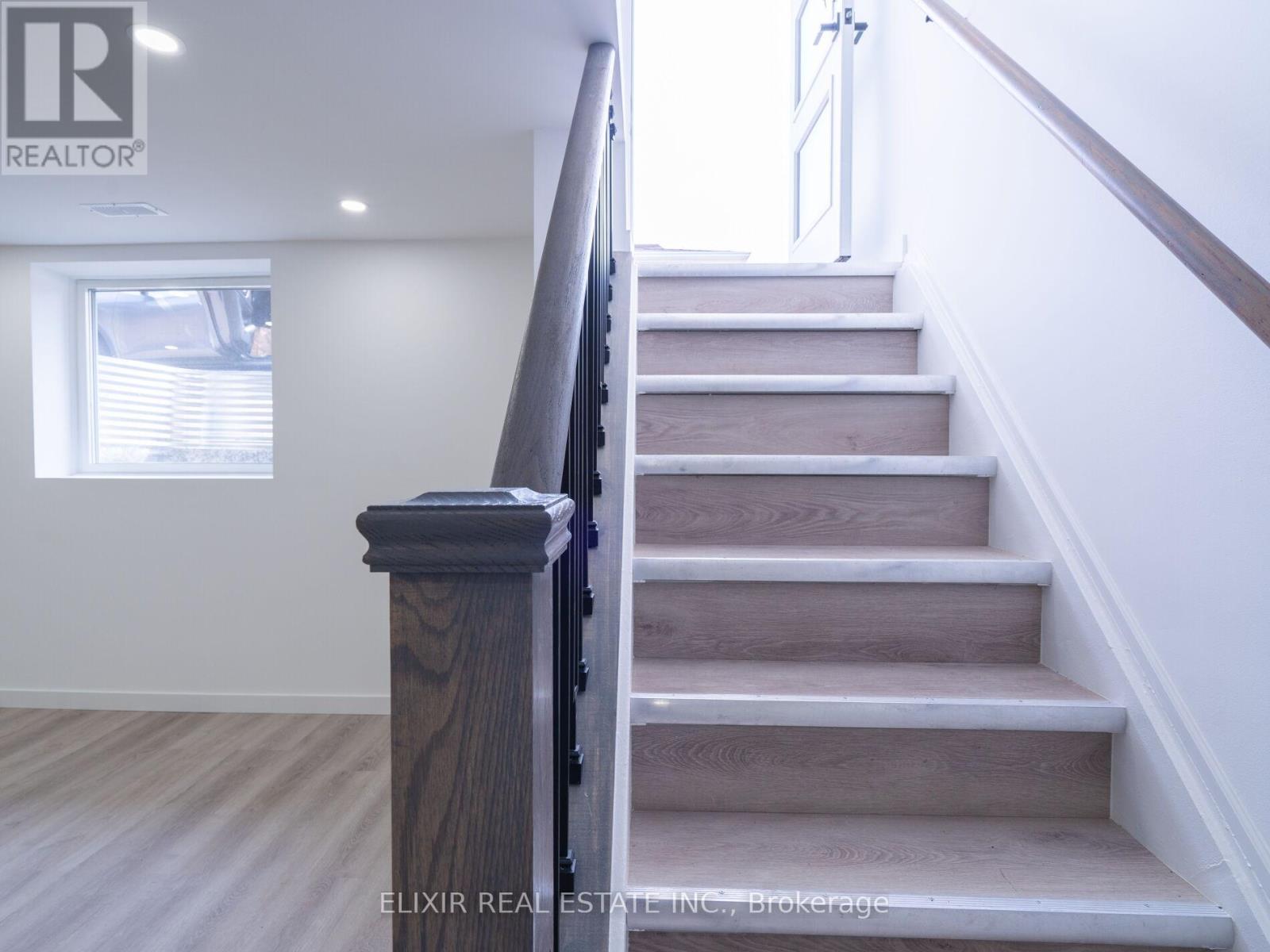 63 Champlain Avenue, Hamilton, ON - Indoor Photo Showing Other Room