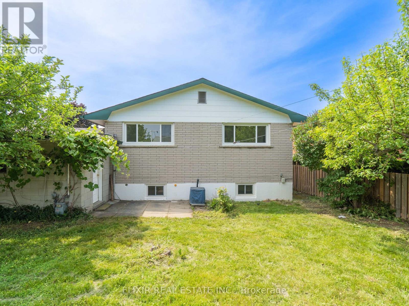 63 Champlain Avenue, Hamilton, ON - Outdoor