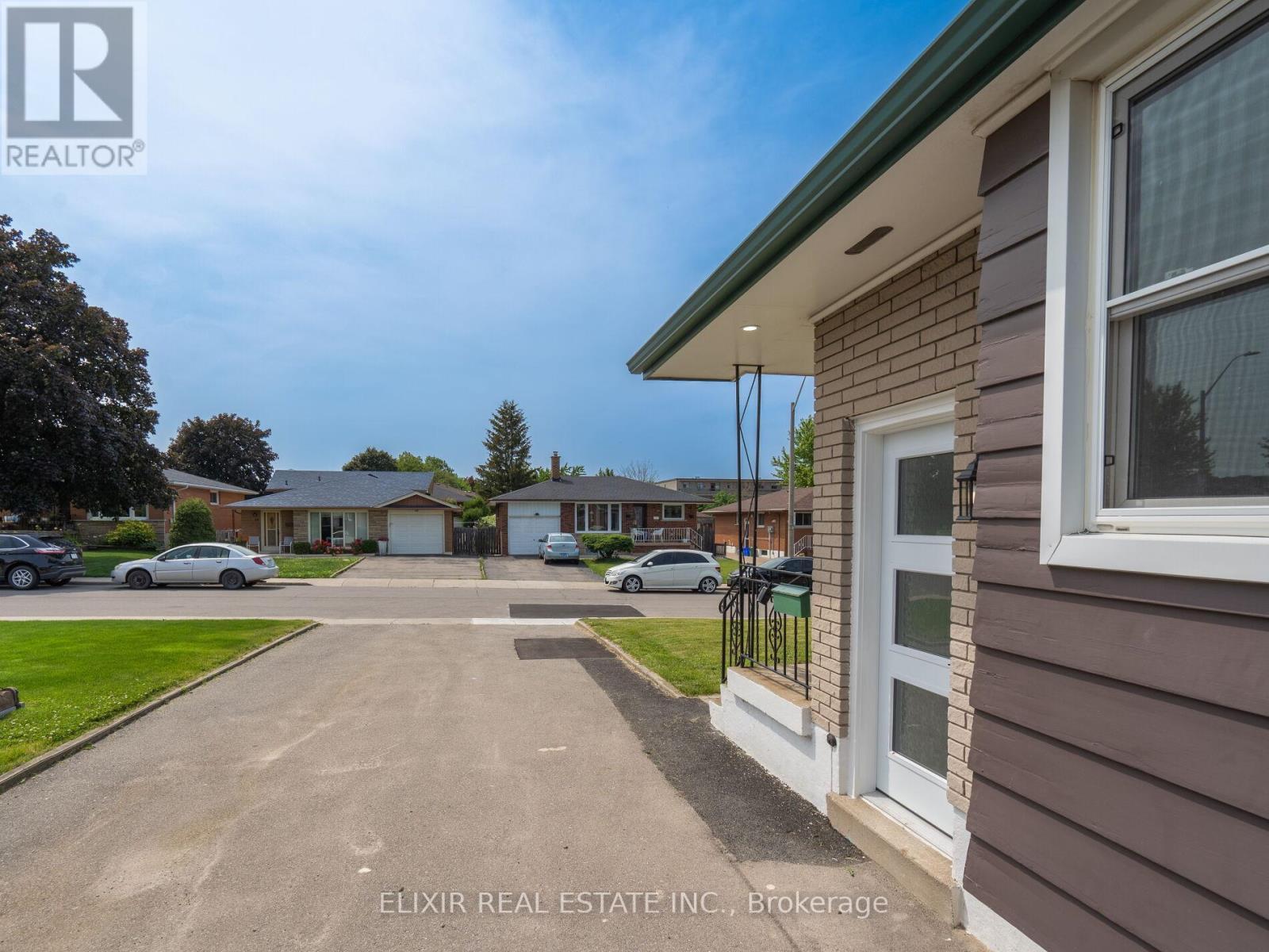 63 Champlain Avenue, Hamilton, ON - Outdoor