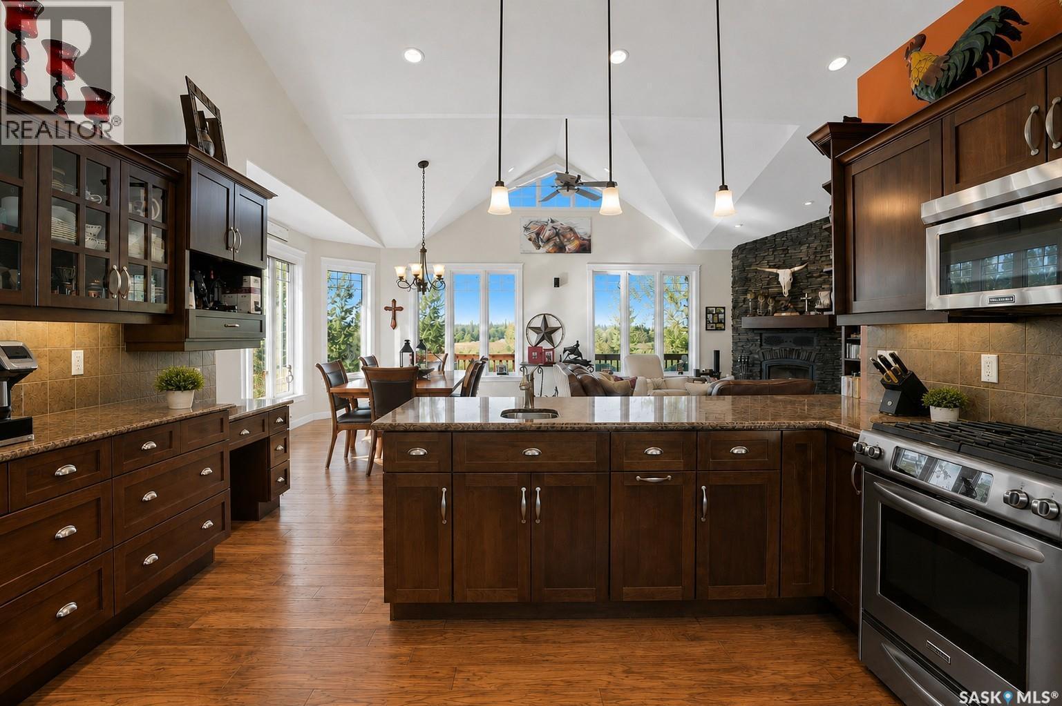 Kiryk Acreage, Buckland Rm No. 491, SK - Indoor Photo Showing Kitchen With Upgraded Kitchen