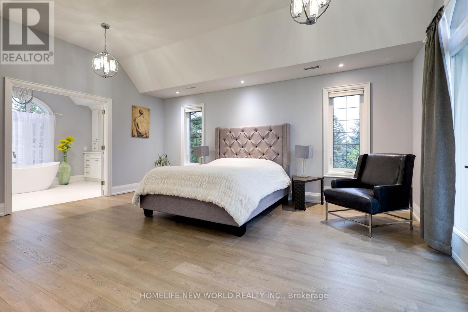 3 Burton Grove, King, ON - Indoor Photo Showing Bedroom