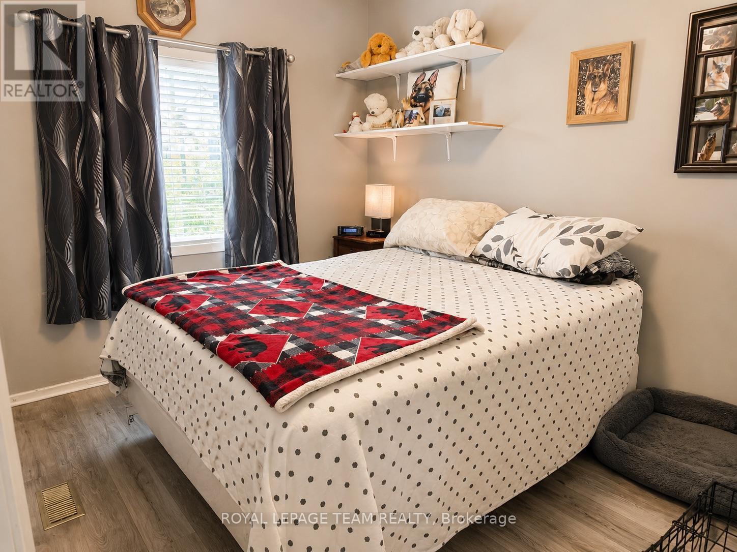 Main floor bedroom - 26 Lane Street, Madawaska Valley, ON - Indoor Photo Showing Bedroom