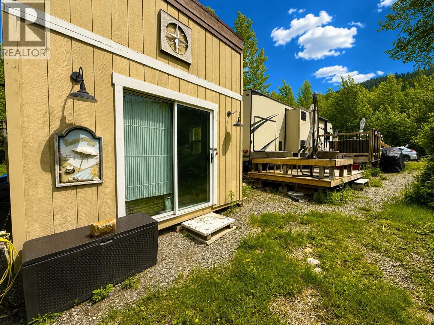8415 King Creek Fsr Road Unit# Lot 60, Yahk, BC