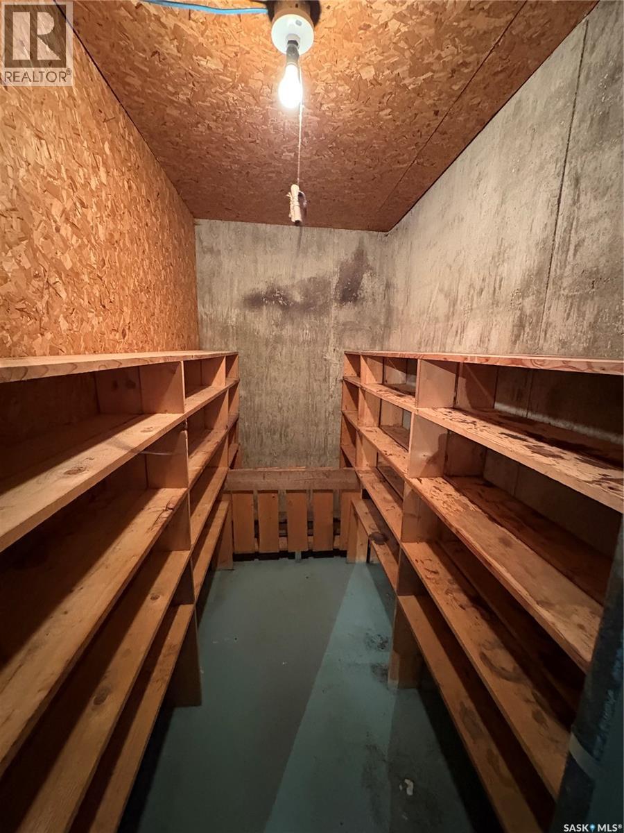86 1St Street Sw, Wadena, SK - Indoor Photo Showing Other Room