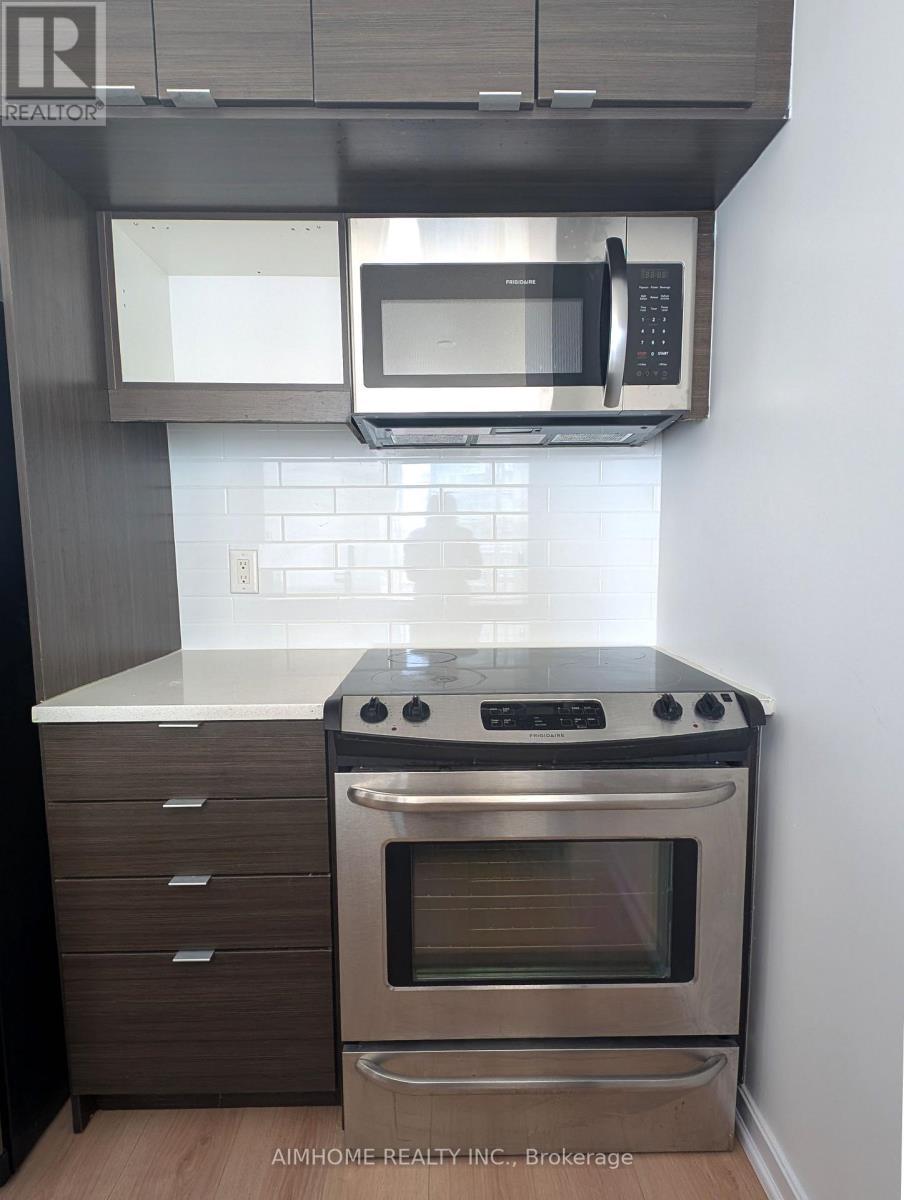 911 - 62 Forest Manor Road, Toronto, ON - Indoor Photo Showing Kitchen