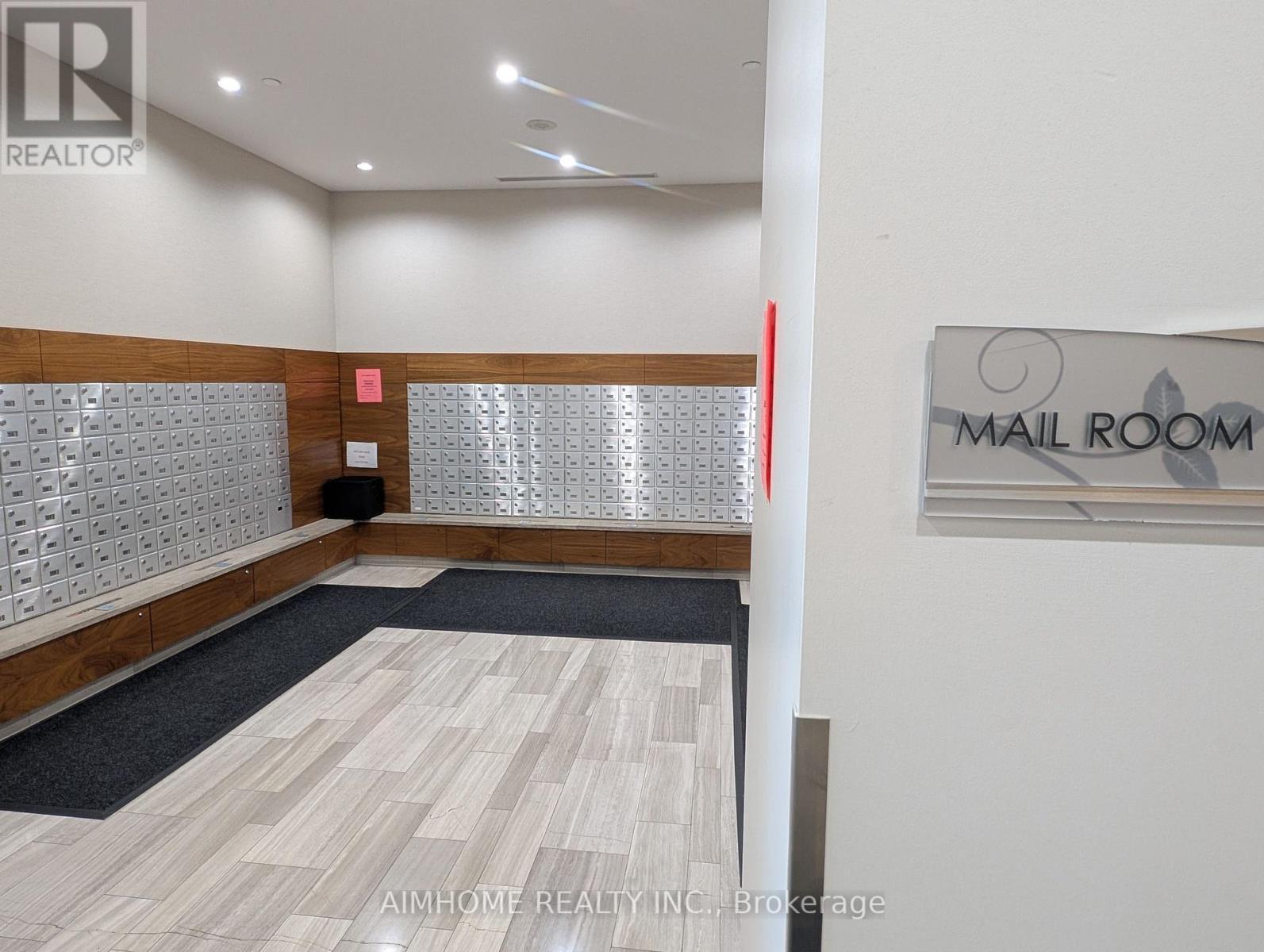 911 - 62 Forest Manor Road, Toronto, ON - Indoor Photo Showing Other Room