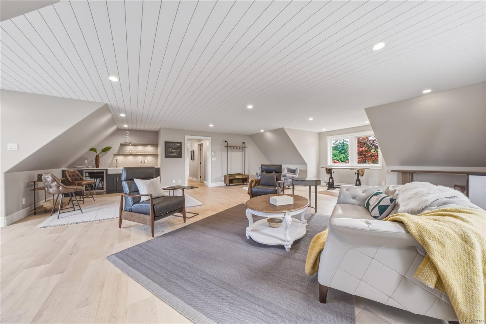 6429 Bryn Rd, Central Saanich, BC