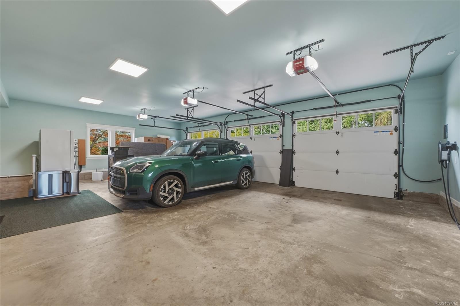 6429 Bryn Rd, Central Saanich, BC