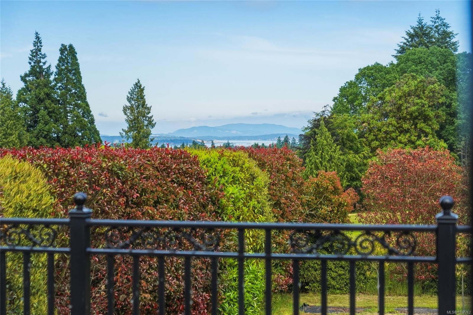 6429 Bryn Rd, Central Saanich, BC