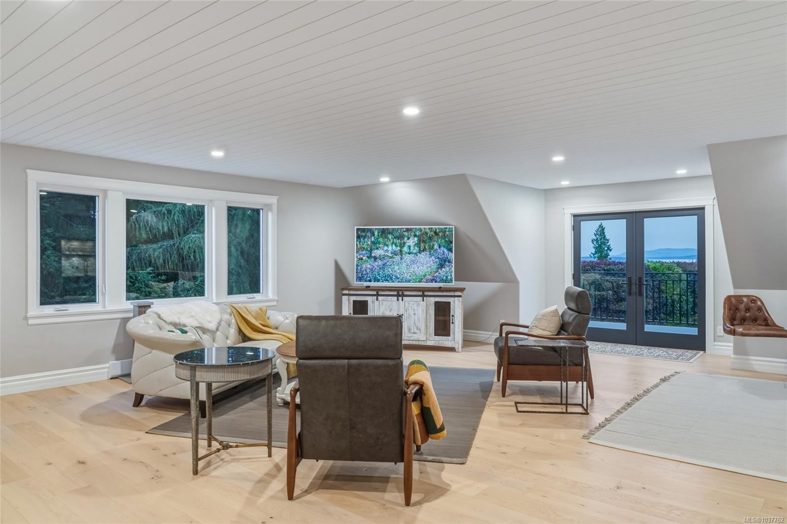 6429 Bryn Rd, Central Saanich, BC