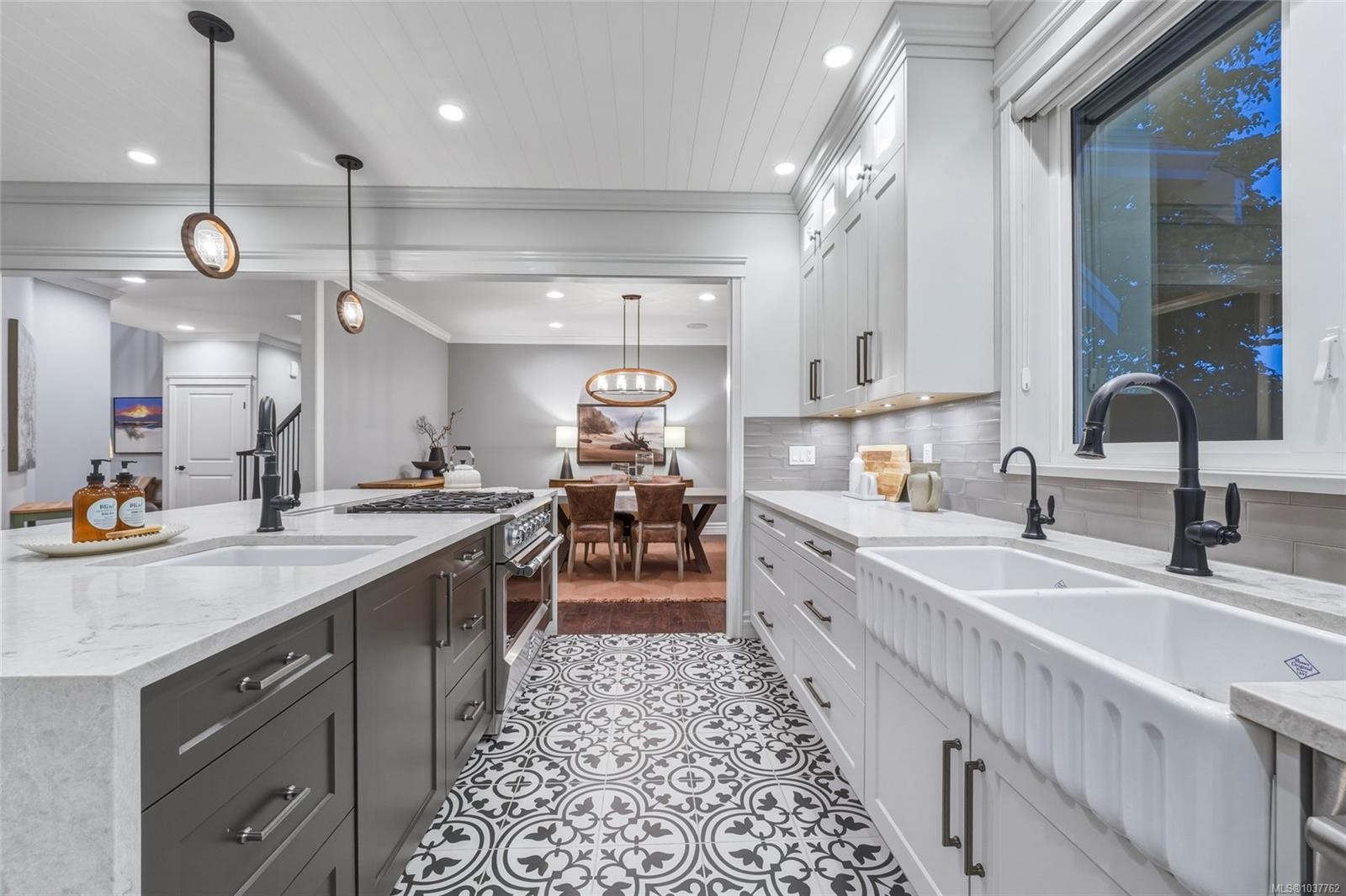 6429 Bryn Rd, Central Saanich, BC