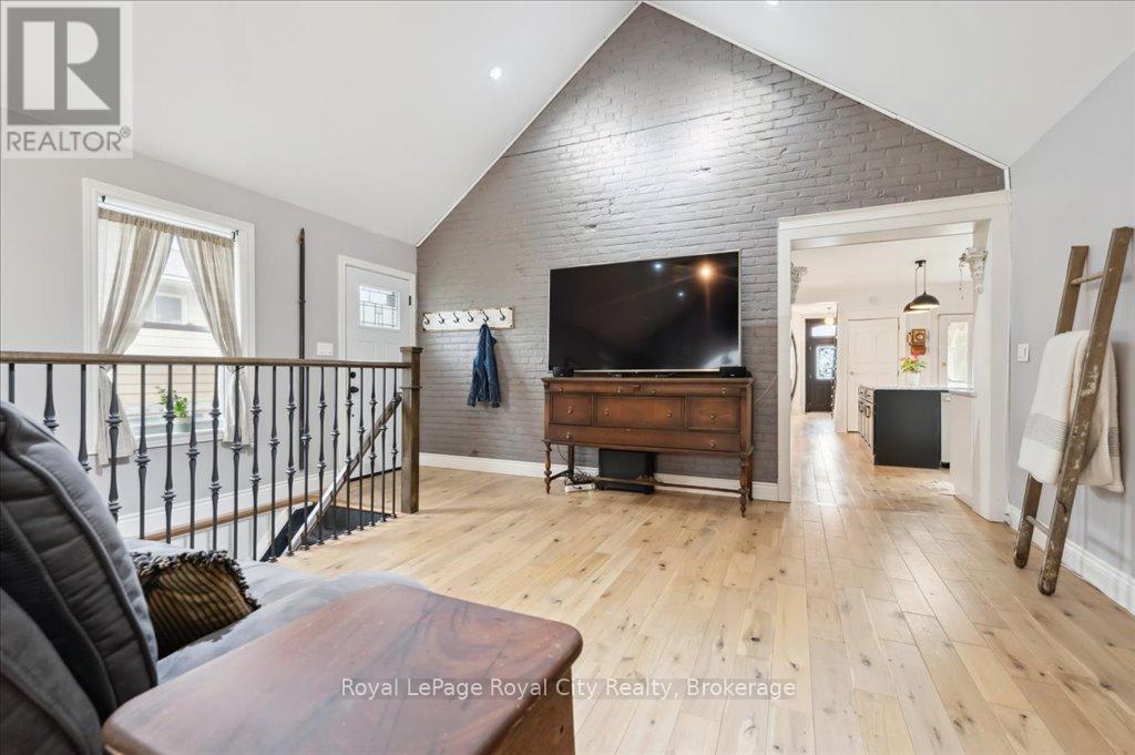 42 Bielby Street, East Luther Grand Valley (Grand Valley), ON - Indoor