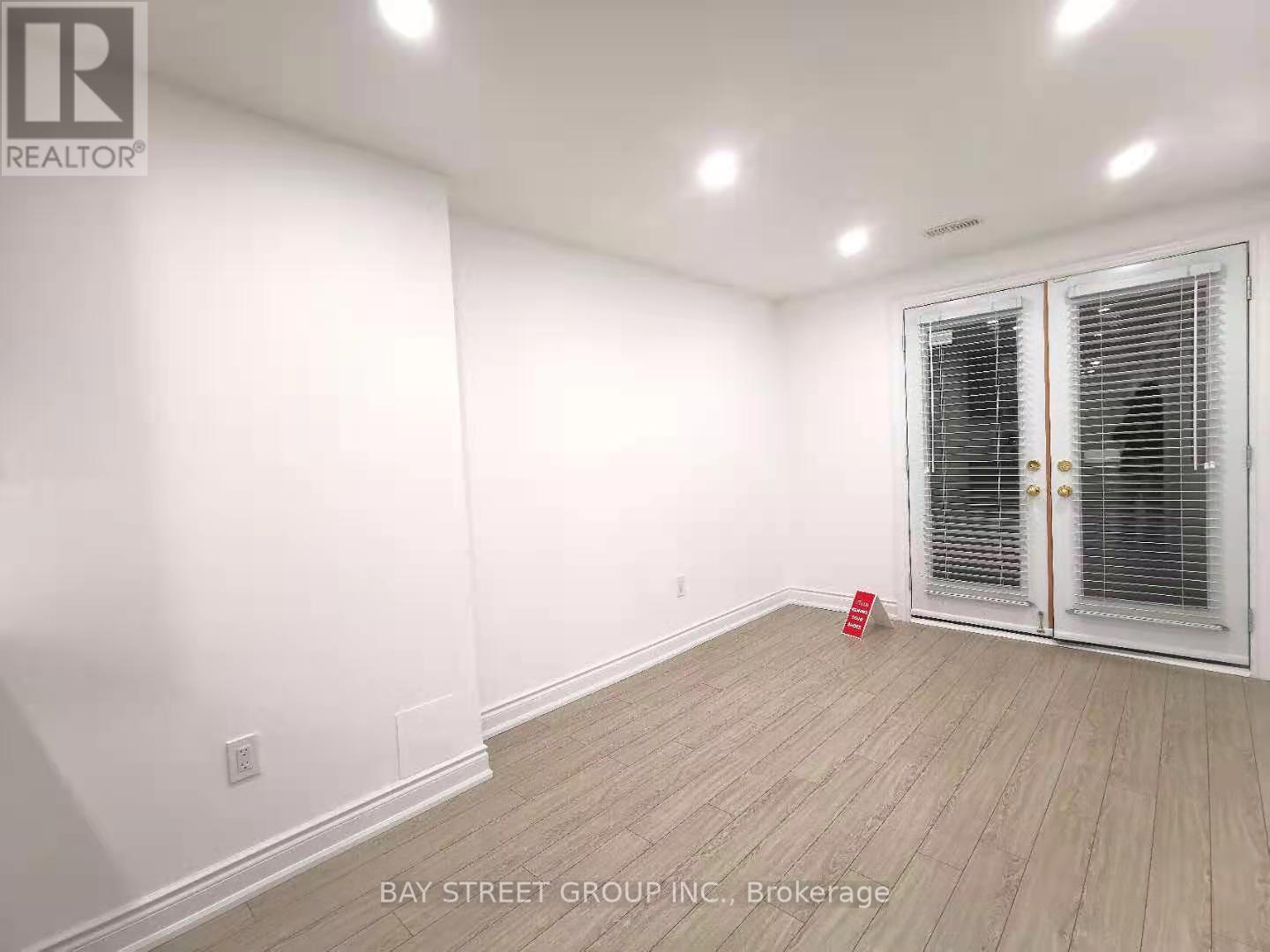 Bsmt - 267 Bathurst Glen Drive, Vaughan, ON - Indoor Photo Showing Other Room