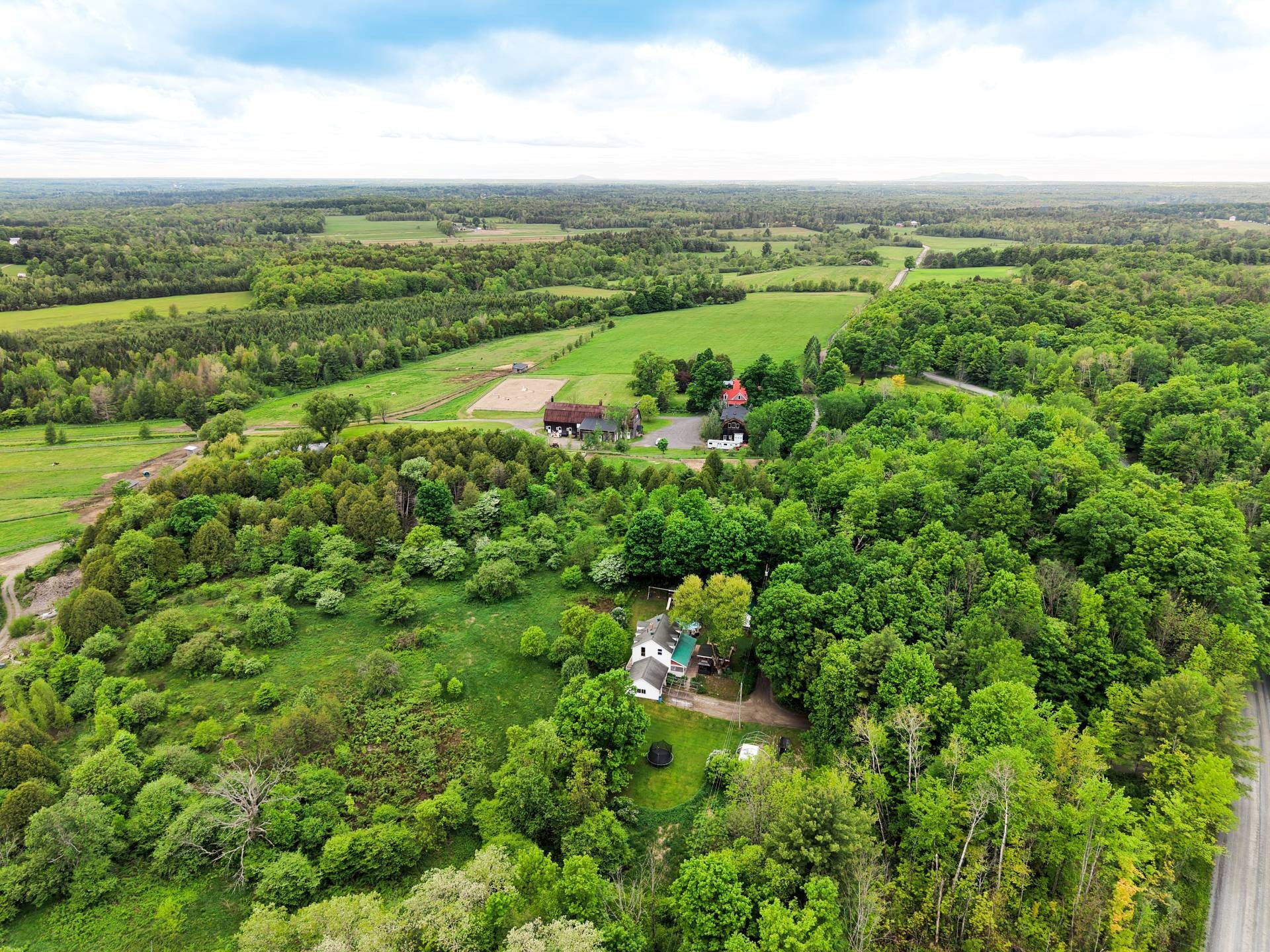 Aerial View - 1138 Ch. Hallé E., Brigham, QC - Outdoor With View