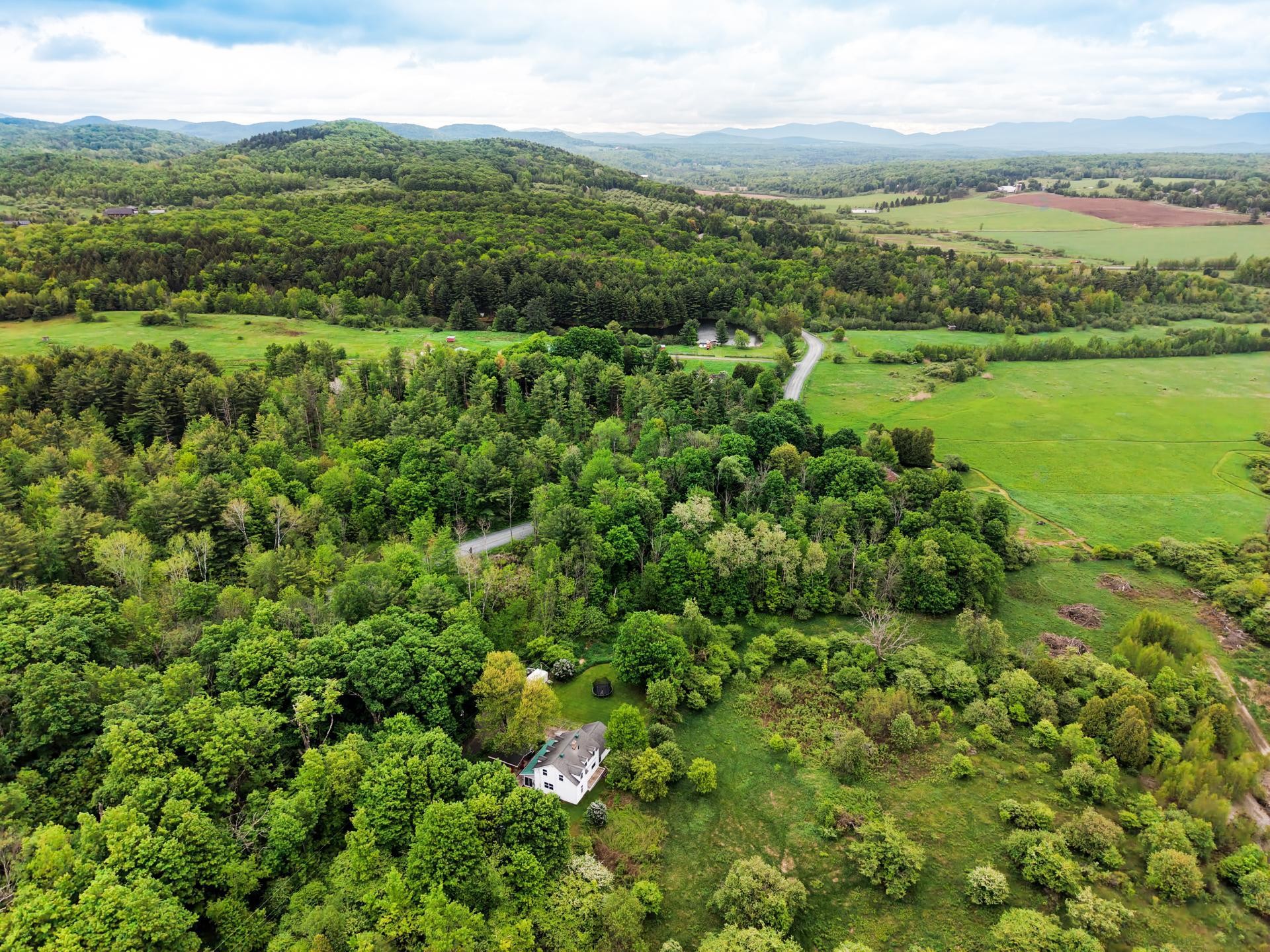 Aerial View - 1138 Ch. Hallé E., Brigham, QC - Outdoor With View