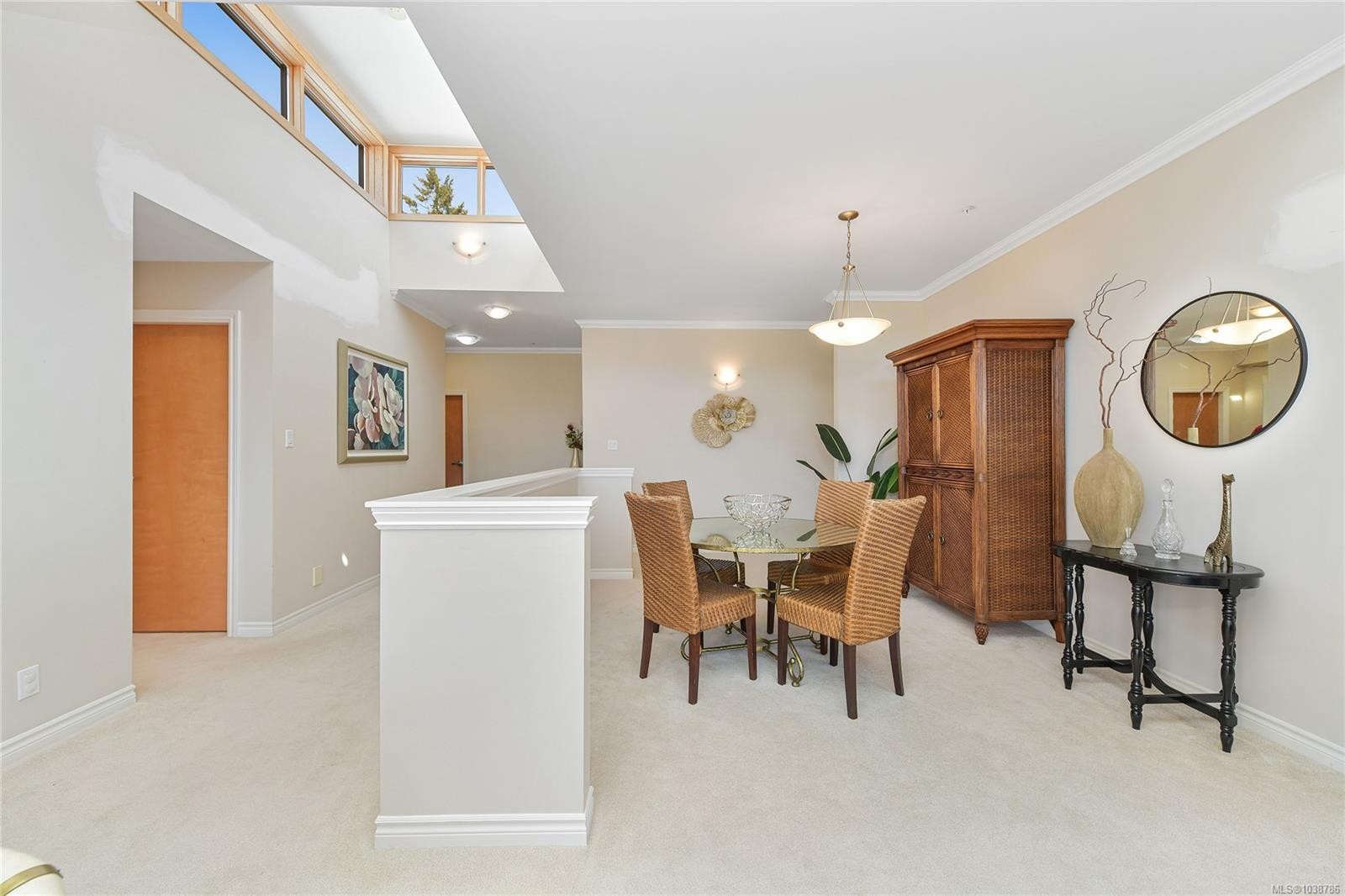 #403-5327 Cordova Bay Rd, Saanich, BC - Indoor Photo Showing Other Room