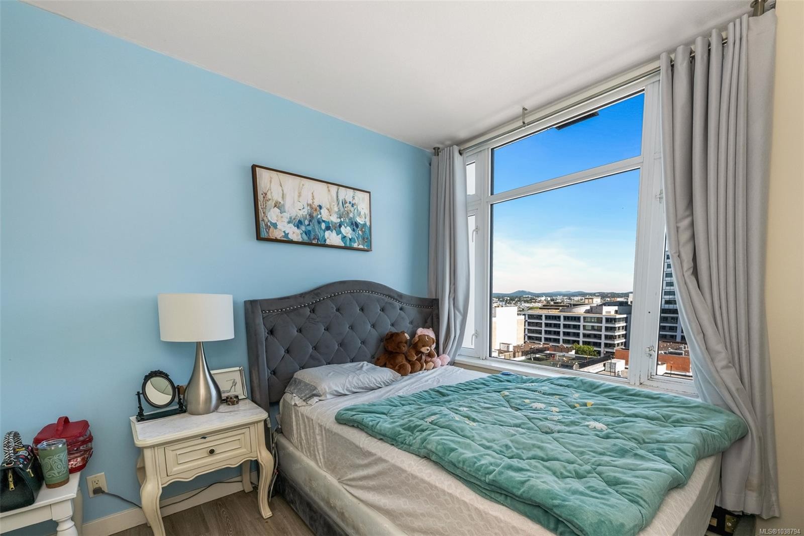 #1103-728 Yates St, Victoria, BC - Indoor Photo Showing Bedroom