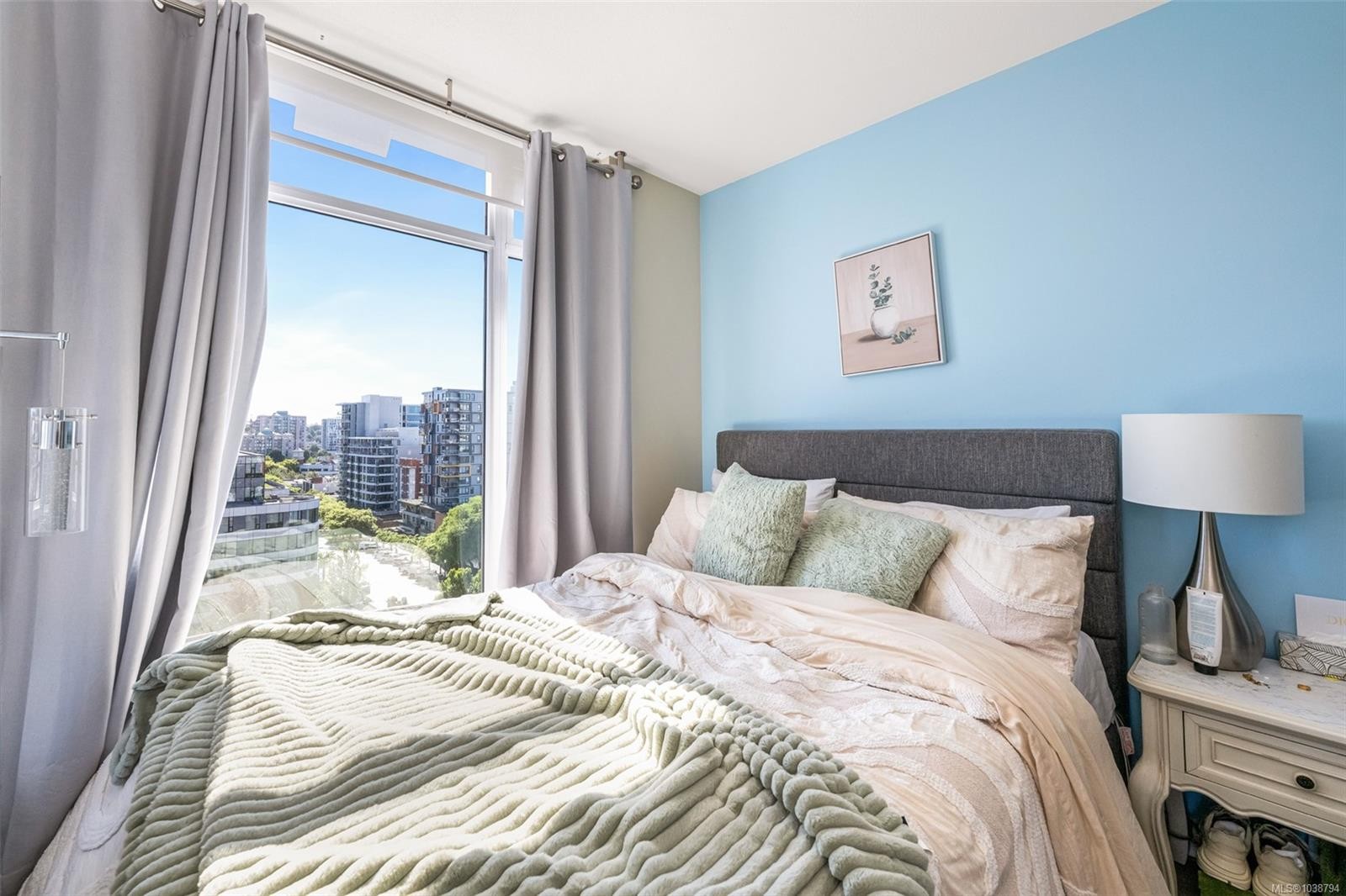 #1103-728 Yates St, Victoria, BC - Indoor Photo Showing Bedroom