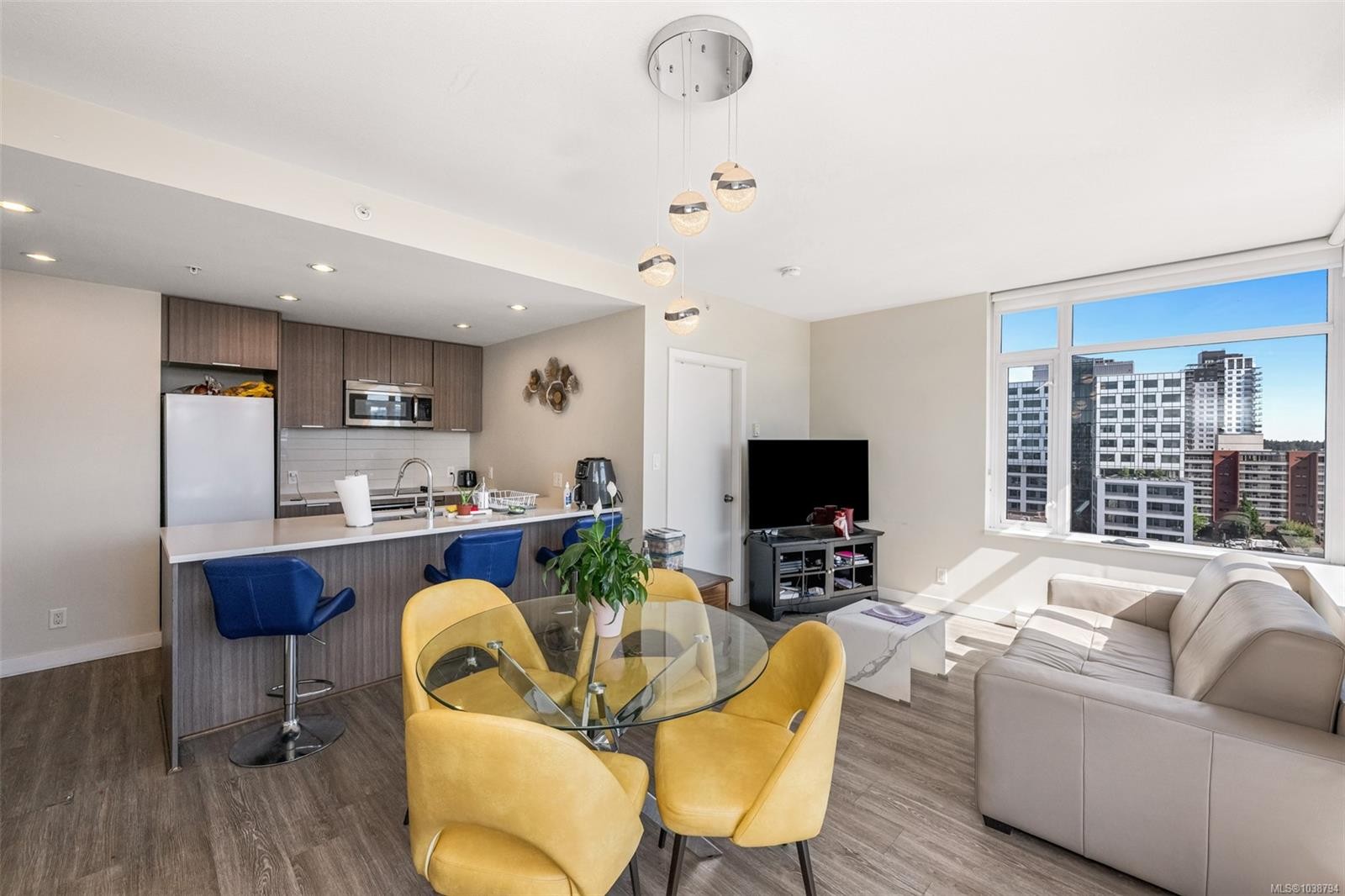 #1103-728 Yates St, Victoria, BC - Indoor